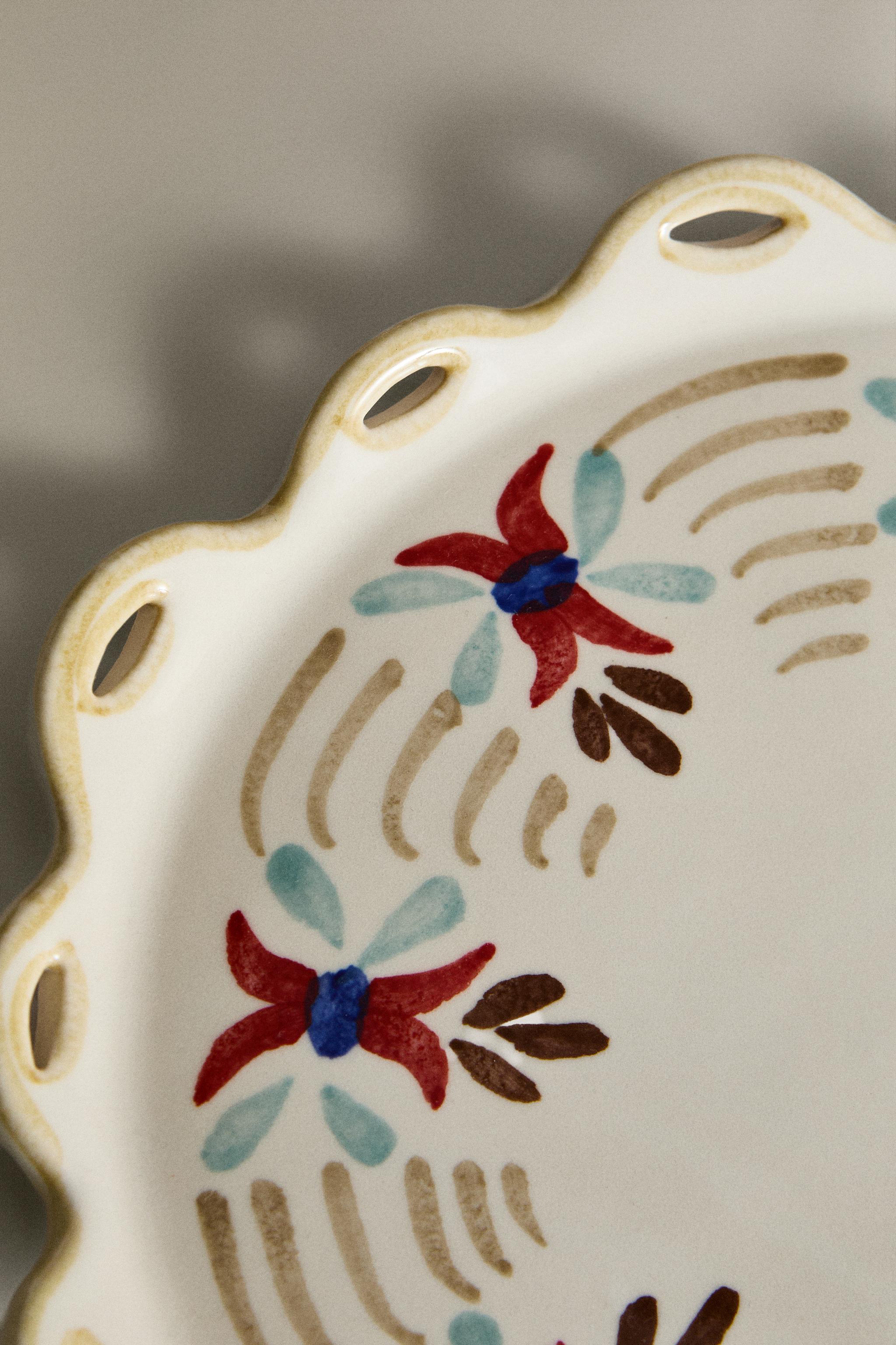 CERAMIC FLORAL DESSERT PLATE