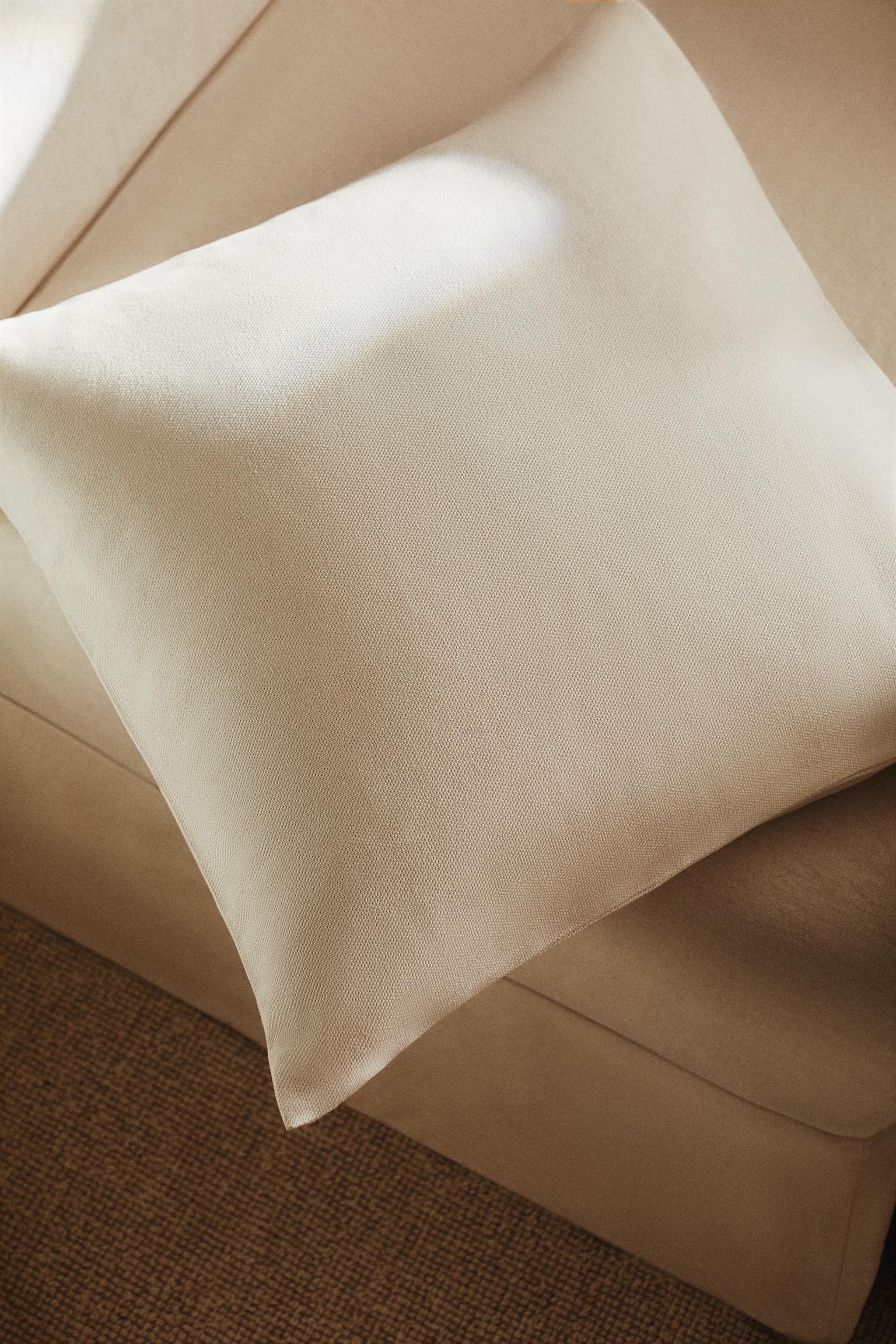 PLAIN THROW PILLOW COVER