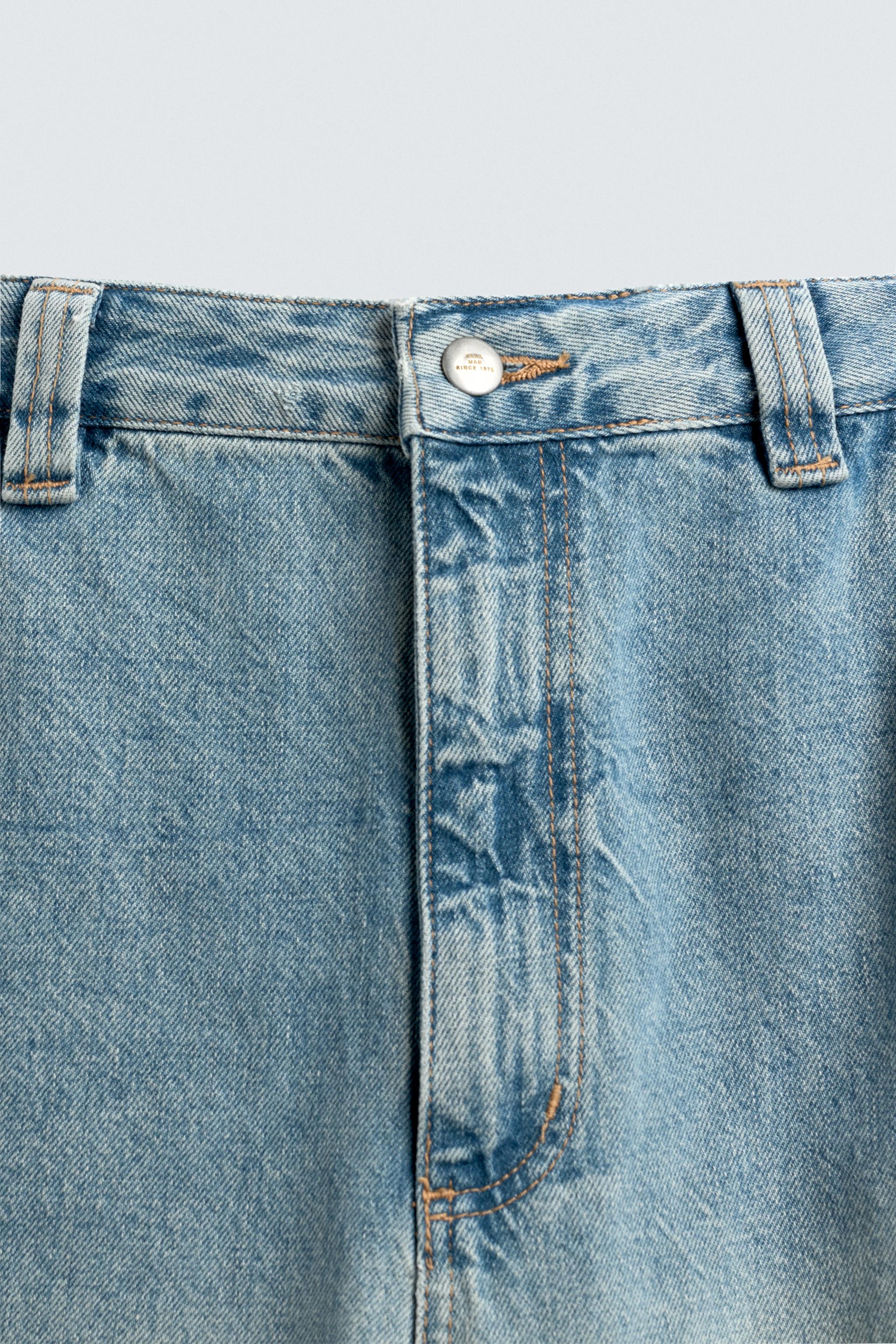 WIDE BAGGY FIT JEANS