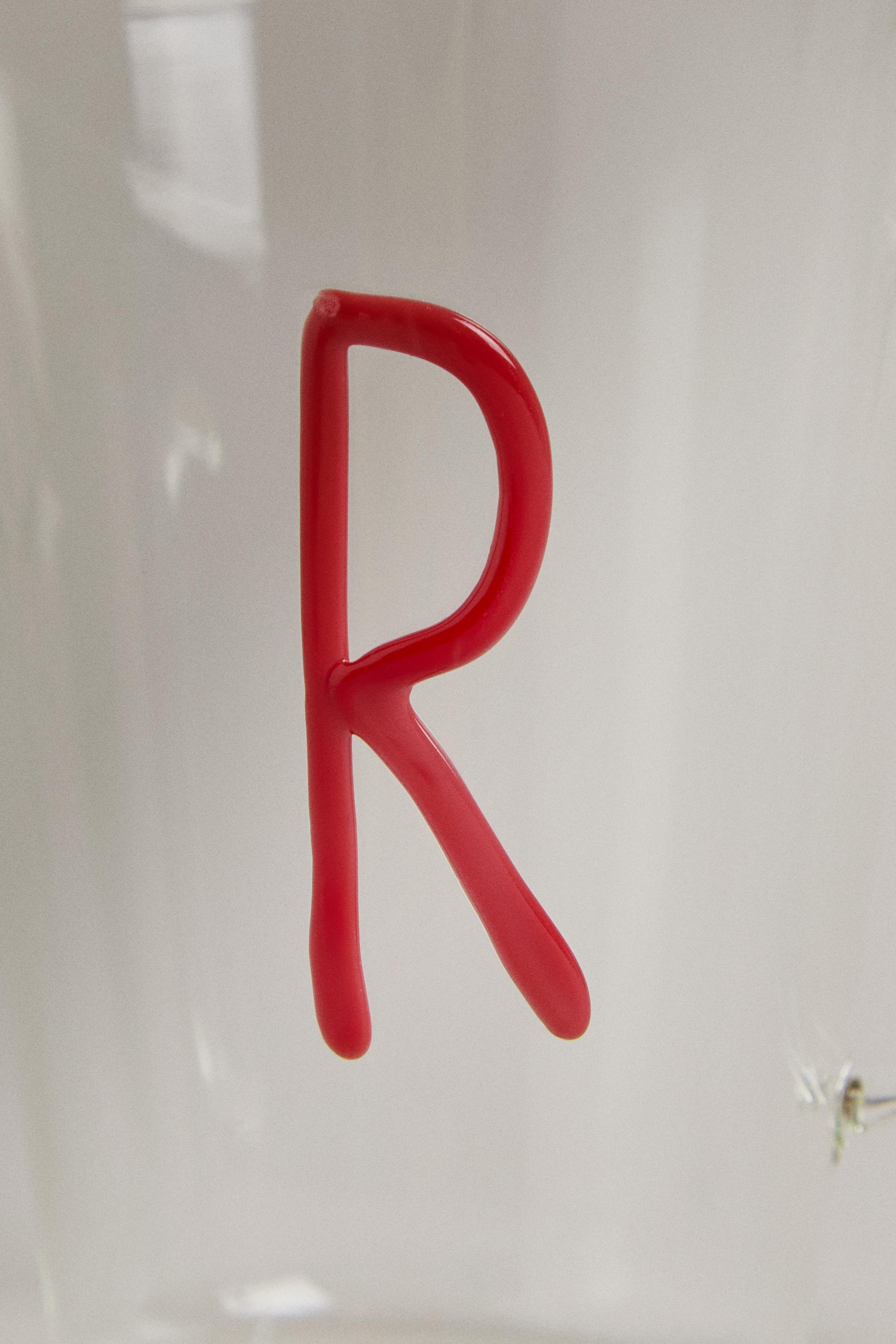 BOROSILICATE MUG WITH INITIAL R