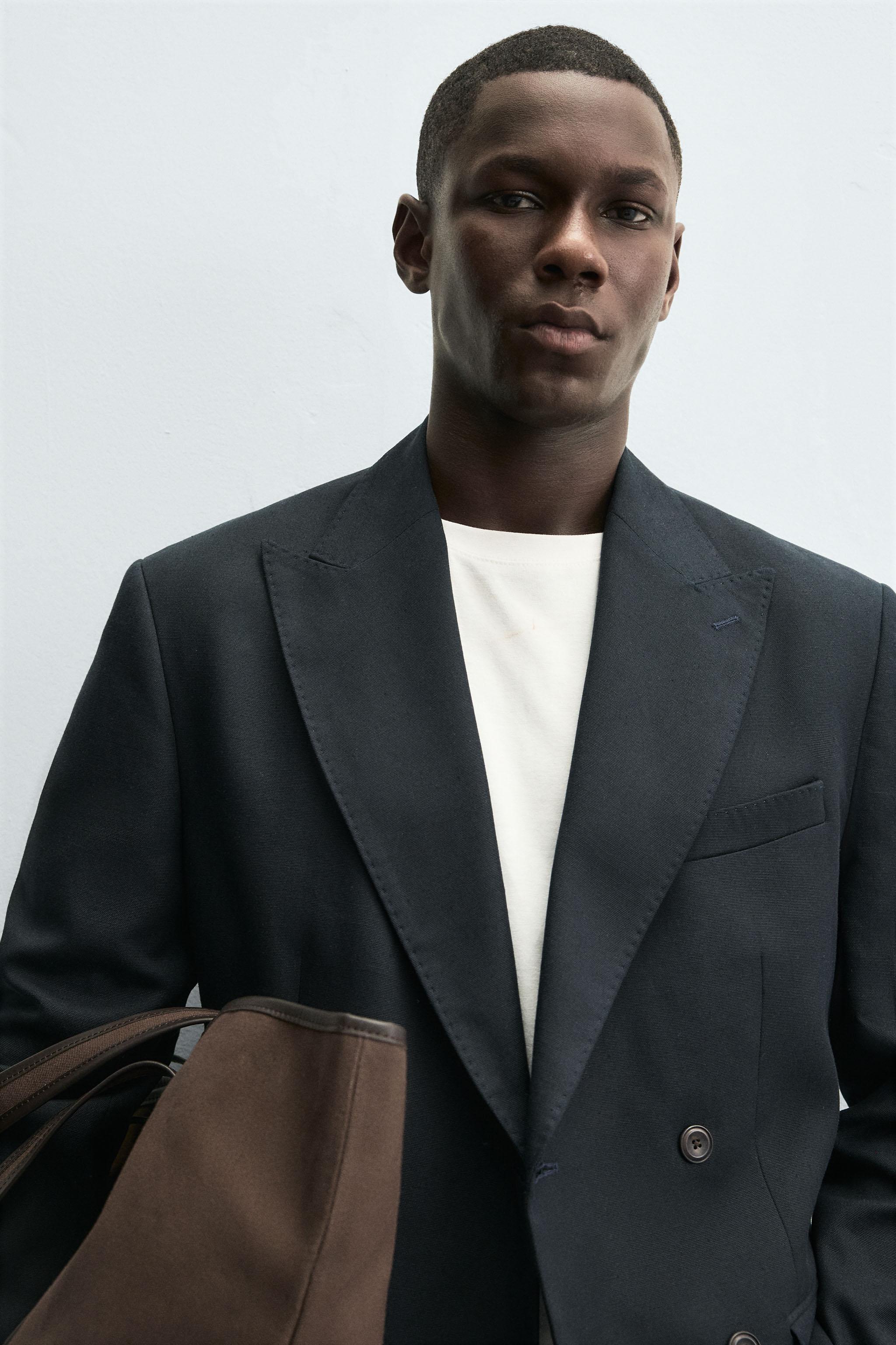 DOUBLE BREASTED BLAZER