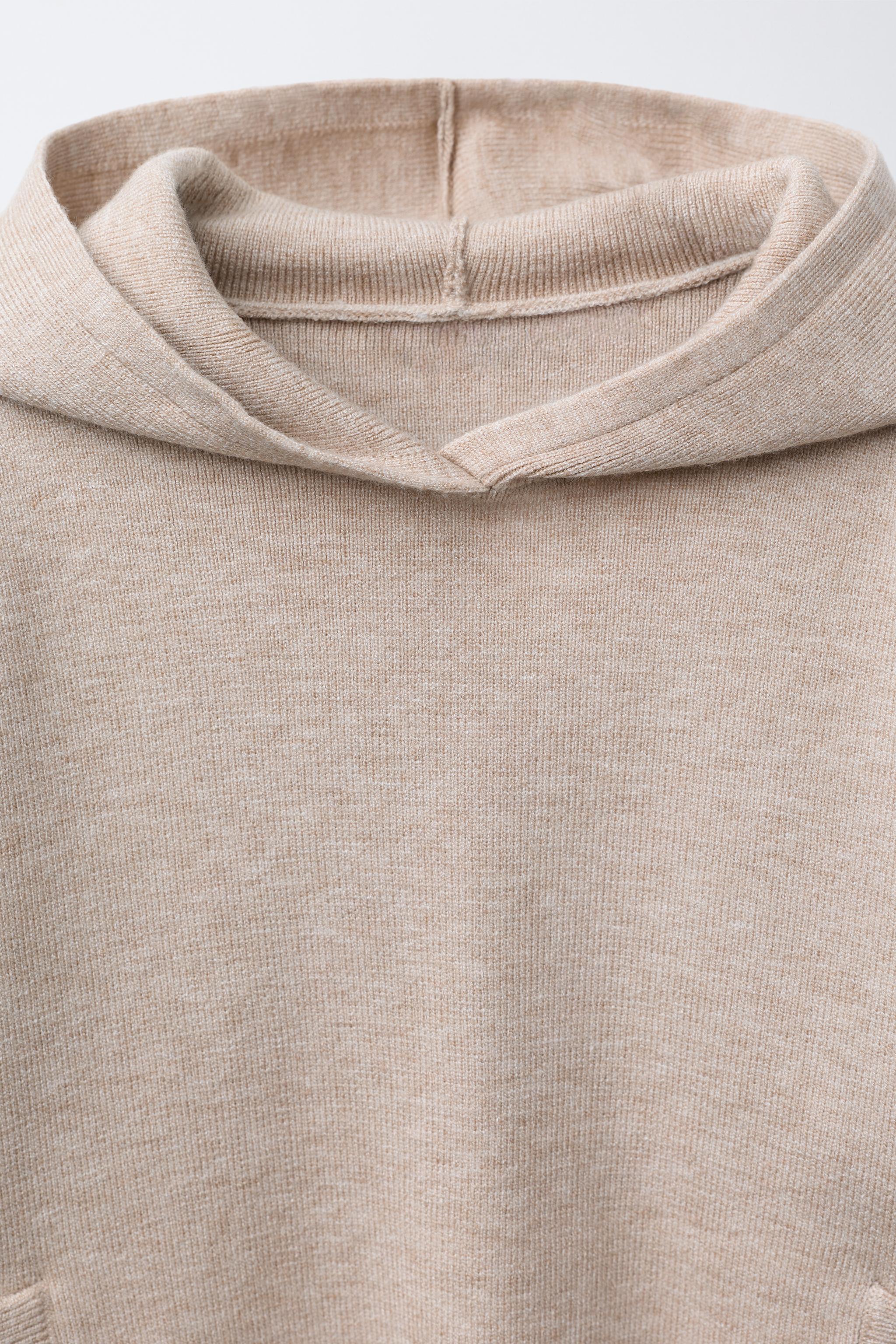 KNIT HOODED SWEATSHIRT