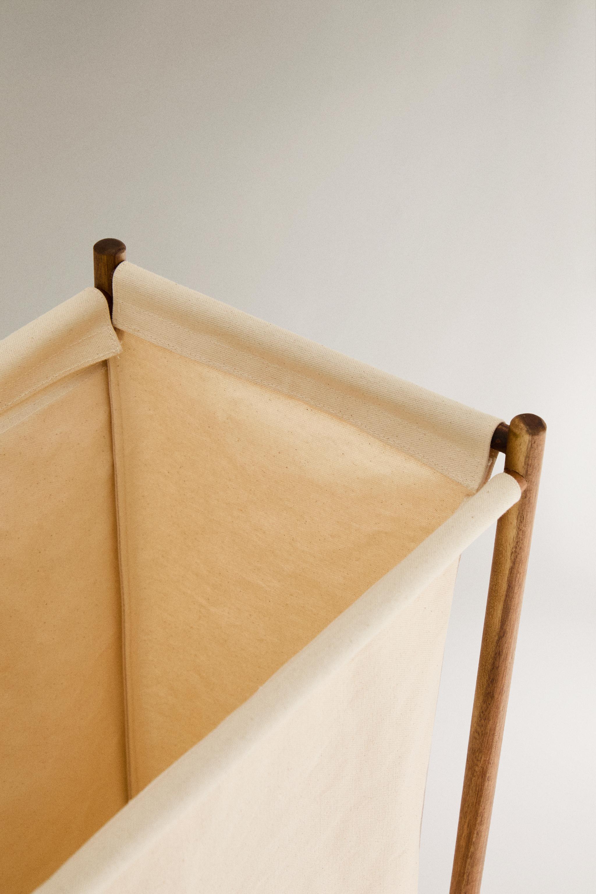 LAUNDRY BASKET WITH LID