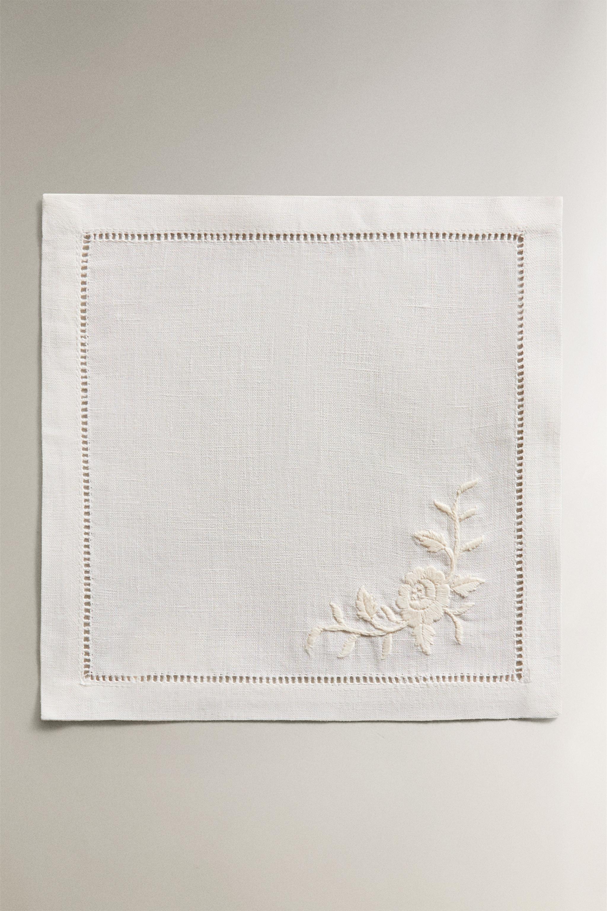 SET OF EMBROIDERED LINEN COCKTAIL NAPKINS (SET OF 4)