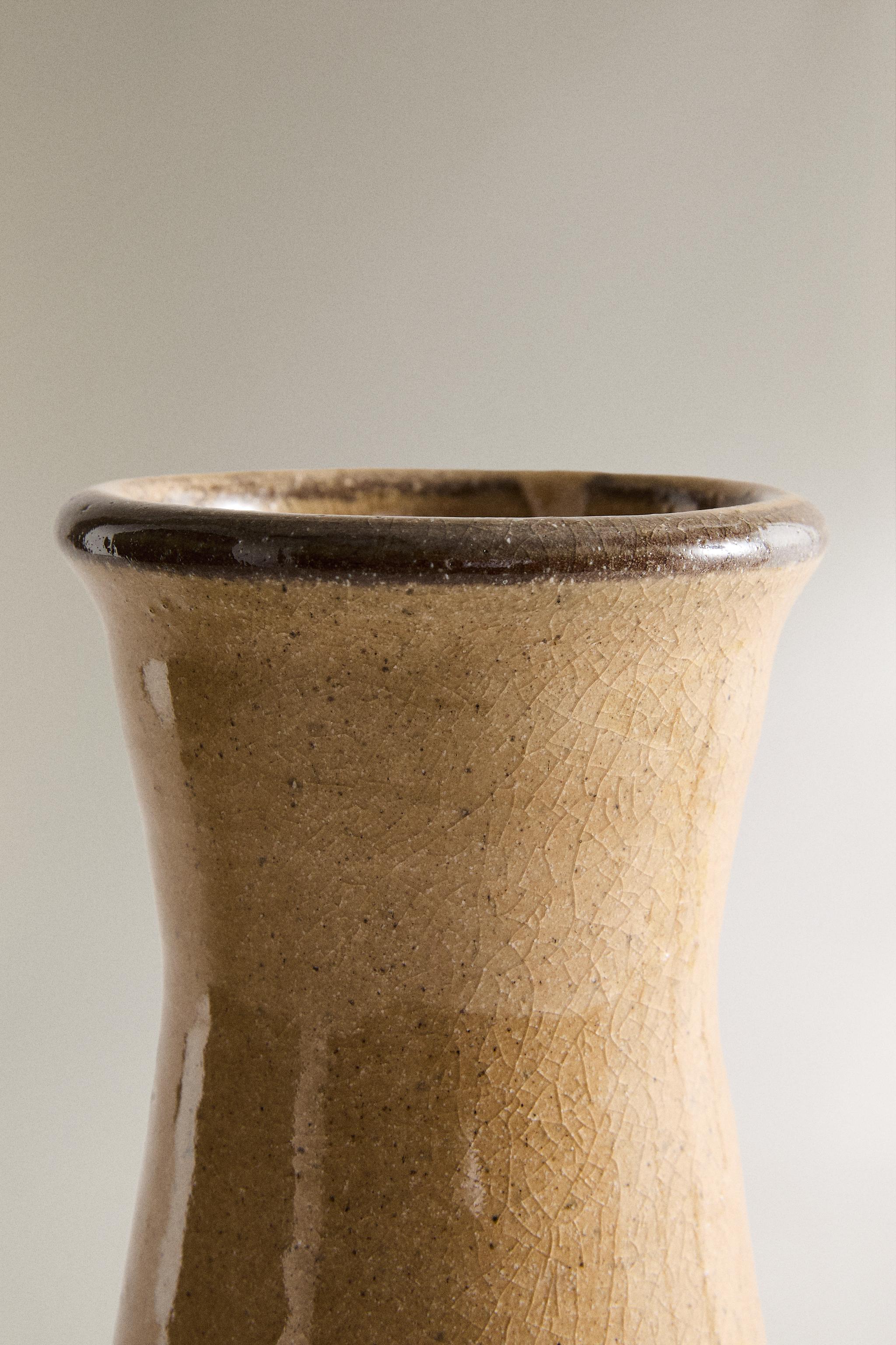 TERRACOTTA CYLINDRICAL VASE