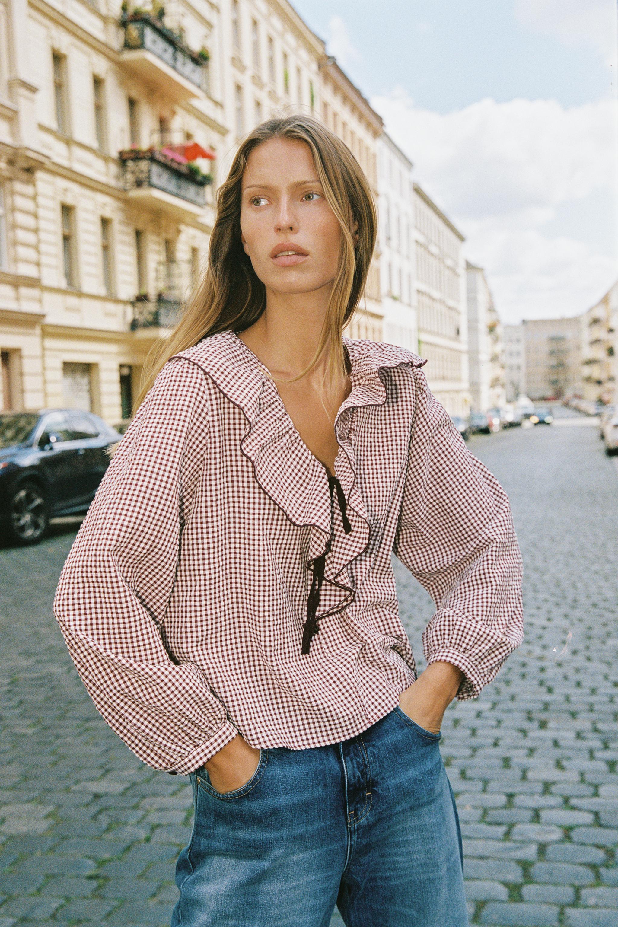 GINGHAM RUFFLED BLOUSE