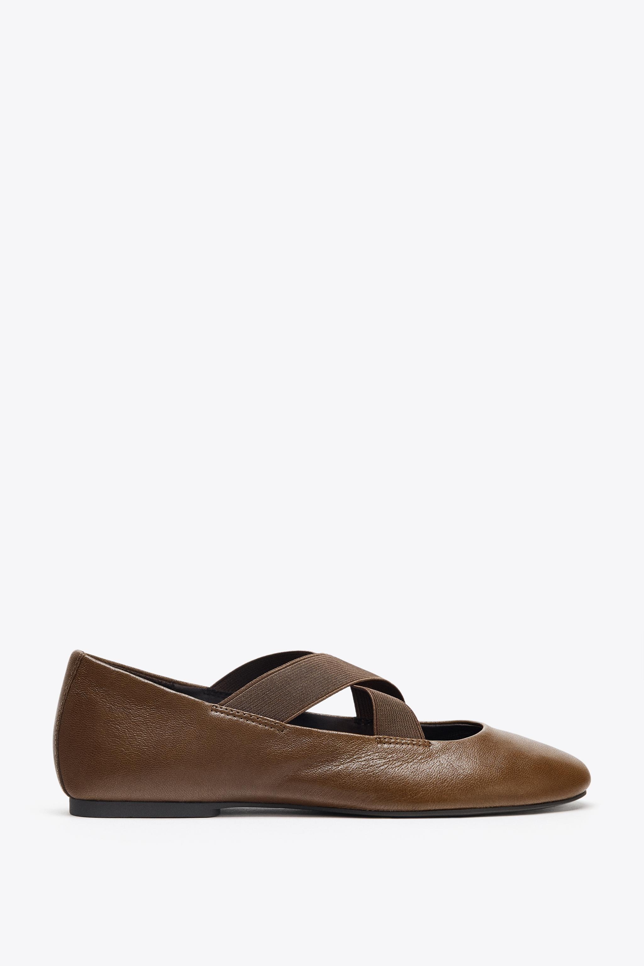 LEATHER BALLET FLATS WITH ELASTIC STRAPS
