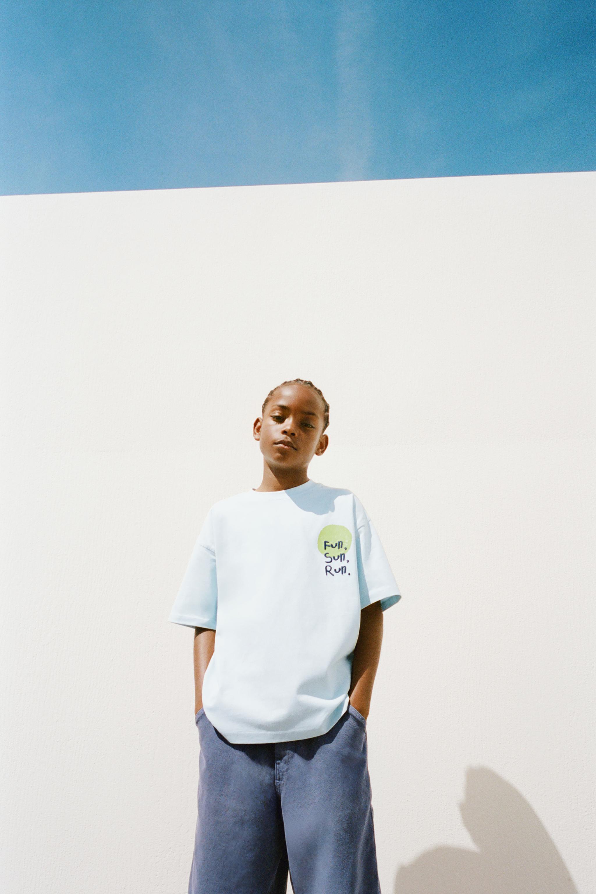 PRINTED AND EMBROIDERED T-SHIRT