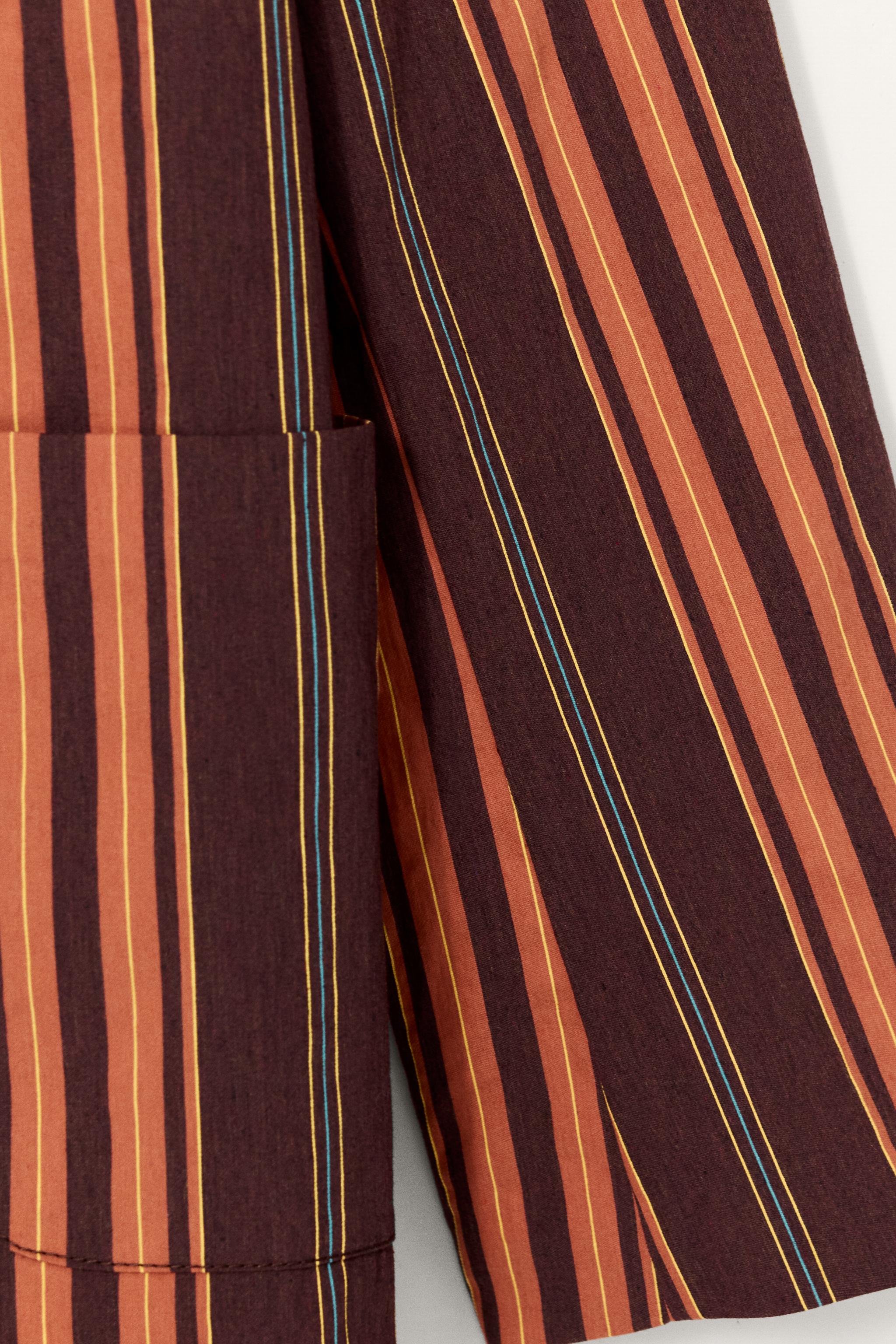 LIMITED EDITION STRIPED SUIT BLAZER