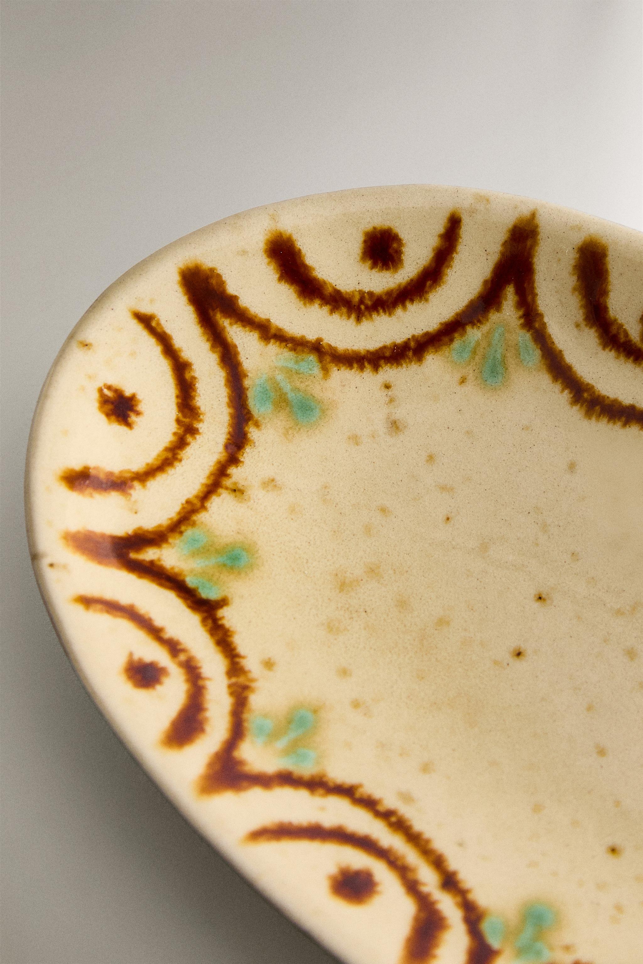 PAINTED CERAMIC BATHROOM SOAP DISH