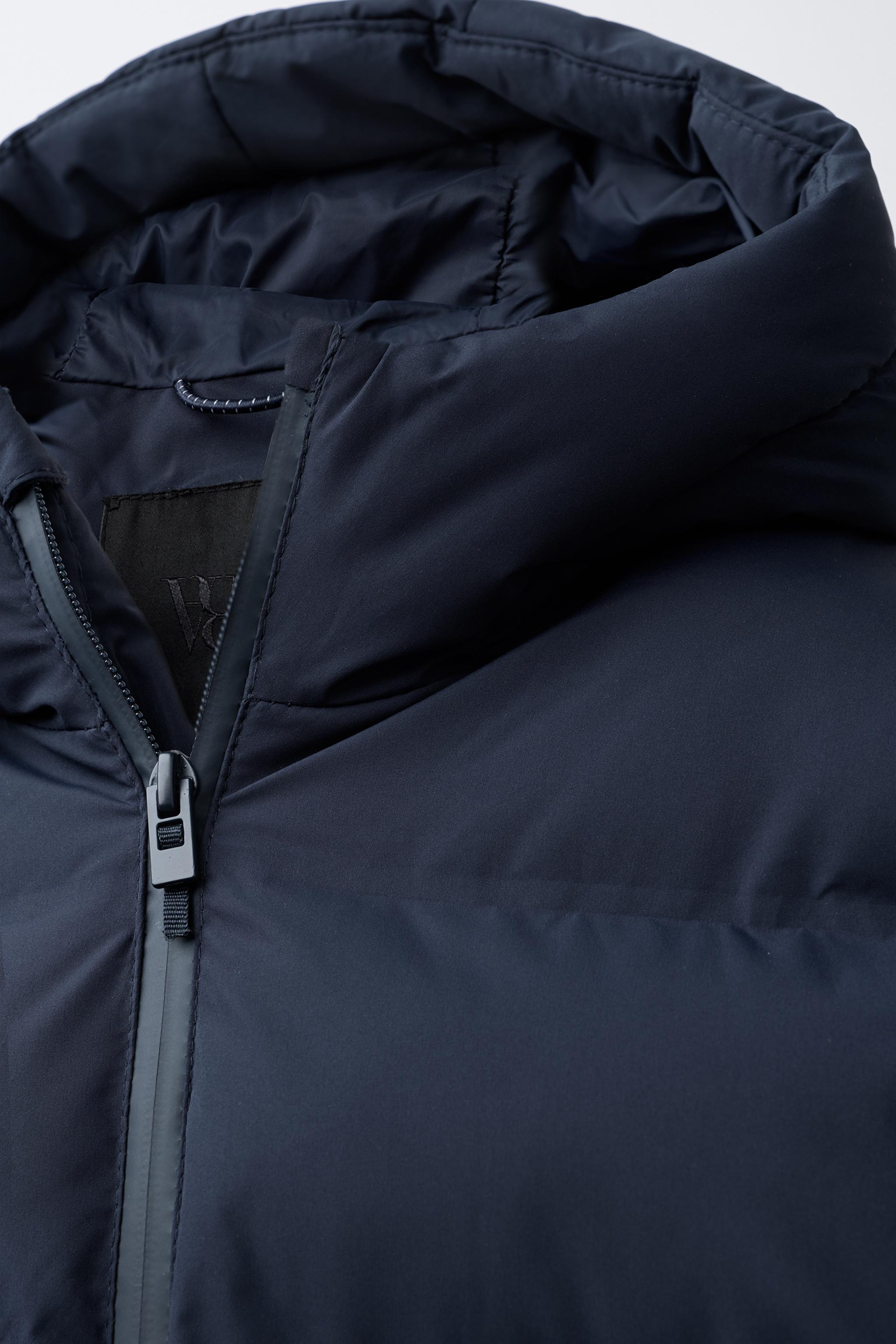PUFFER COAT WITH LABEL WATER REPELLENT