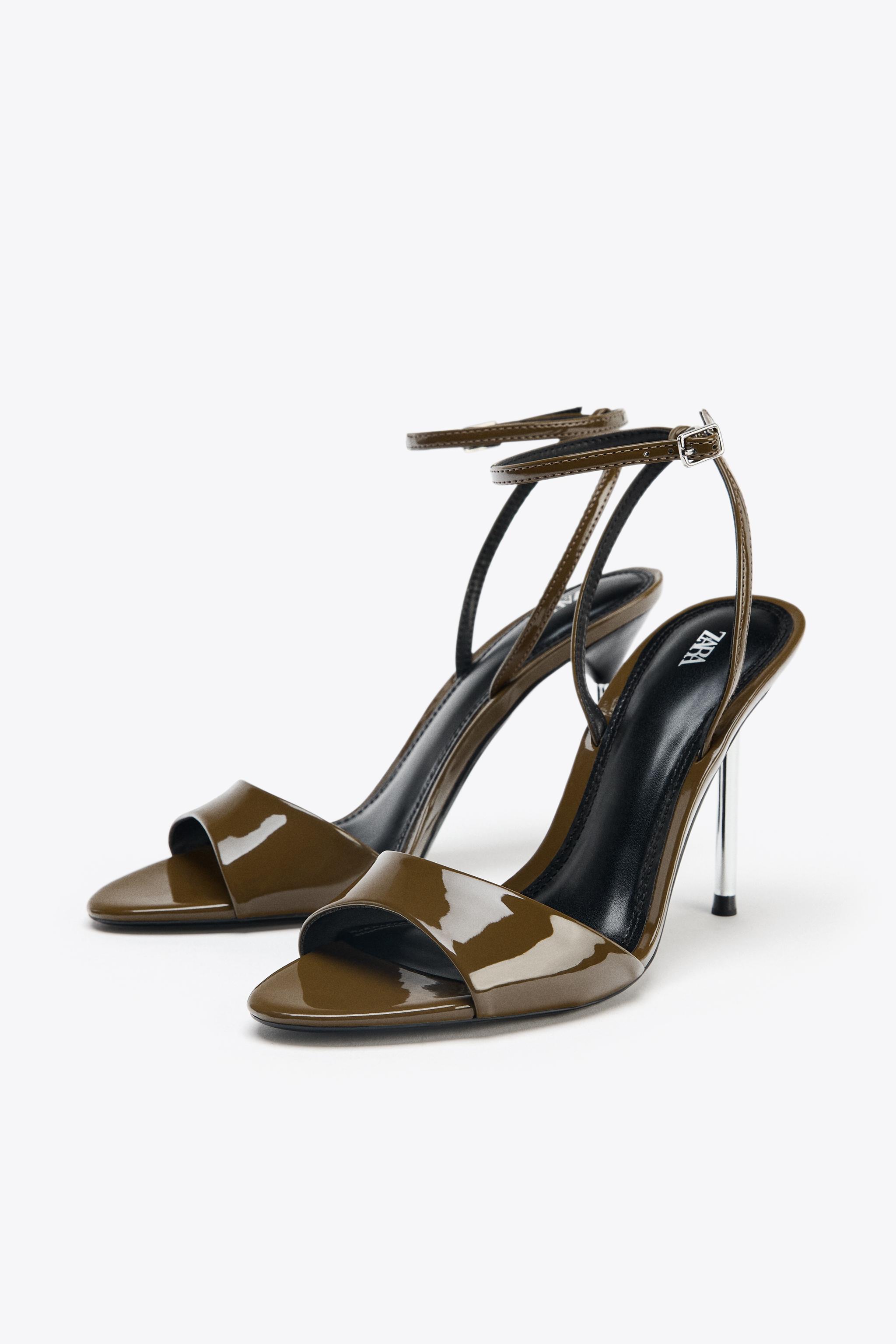 PATENT EFFECT HIGH HEELED SANDALS