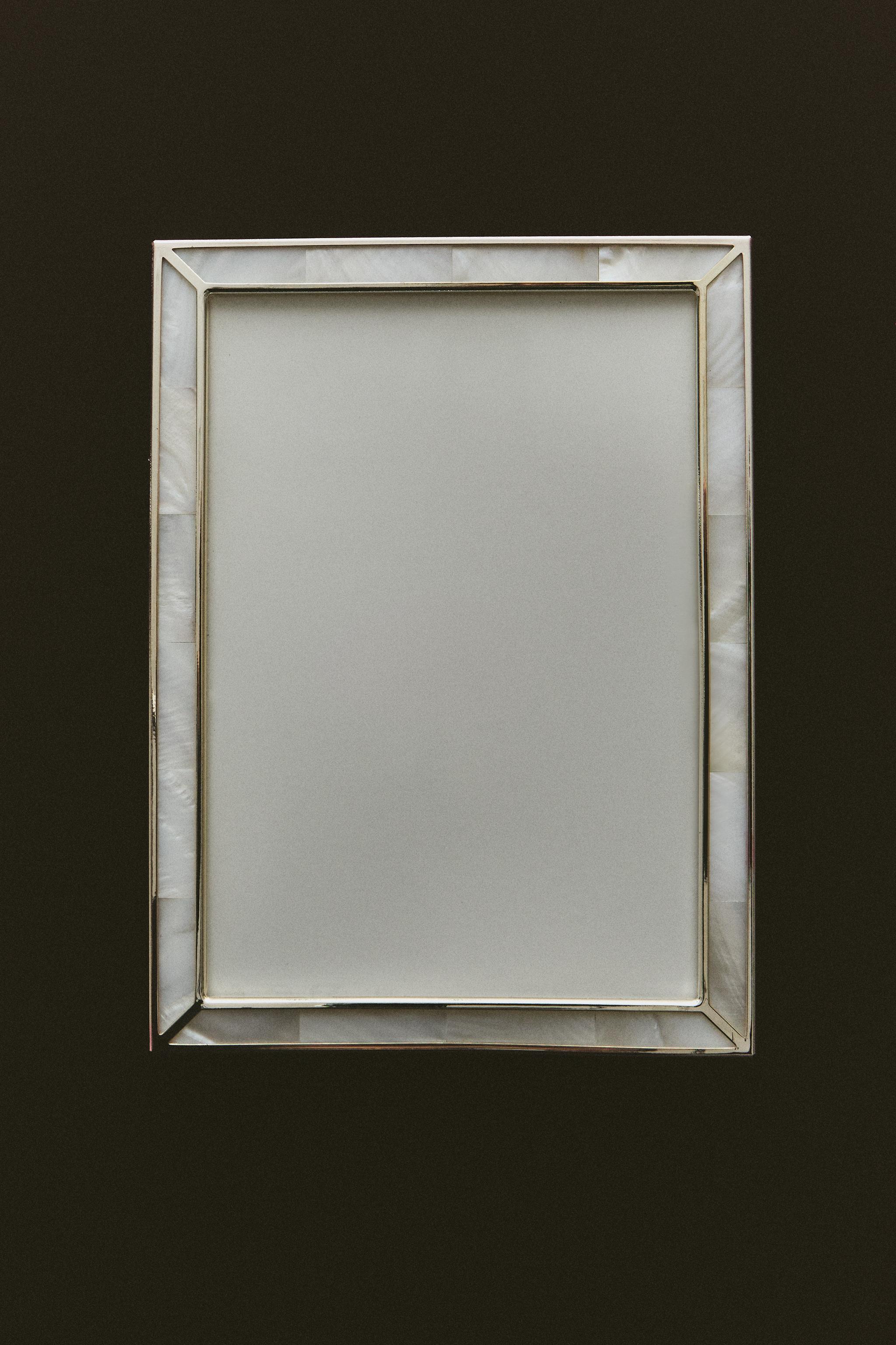 FINE-EDGE MOTHER-OF-PEARL PICTURE FRAME