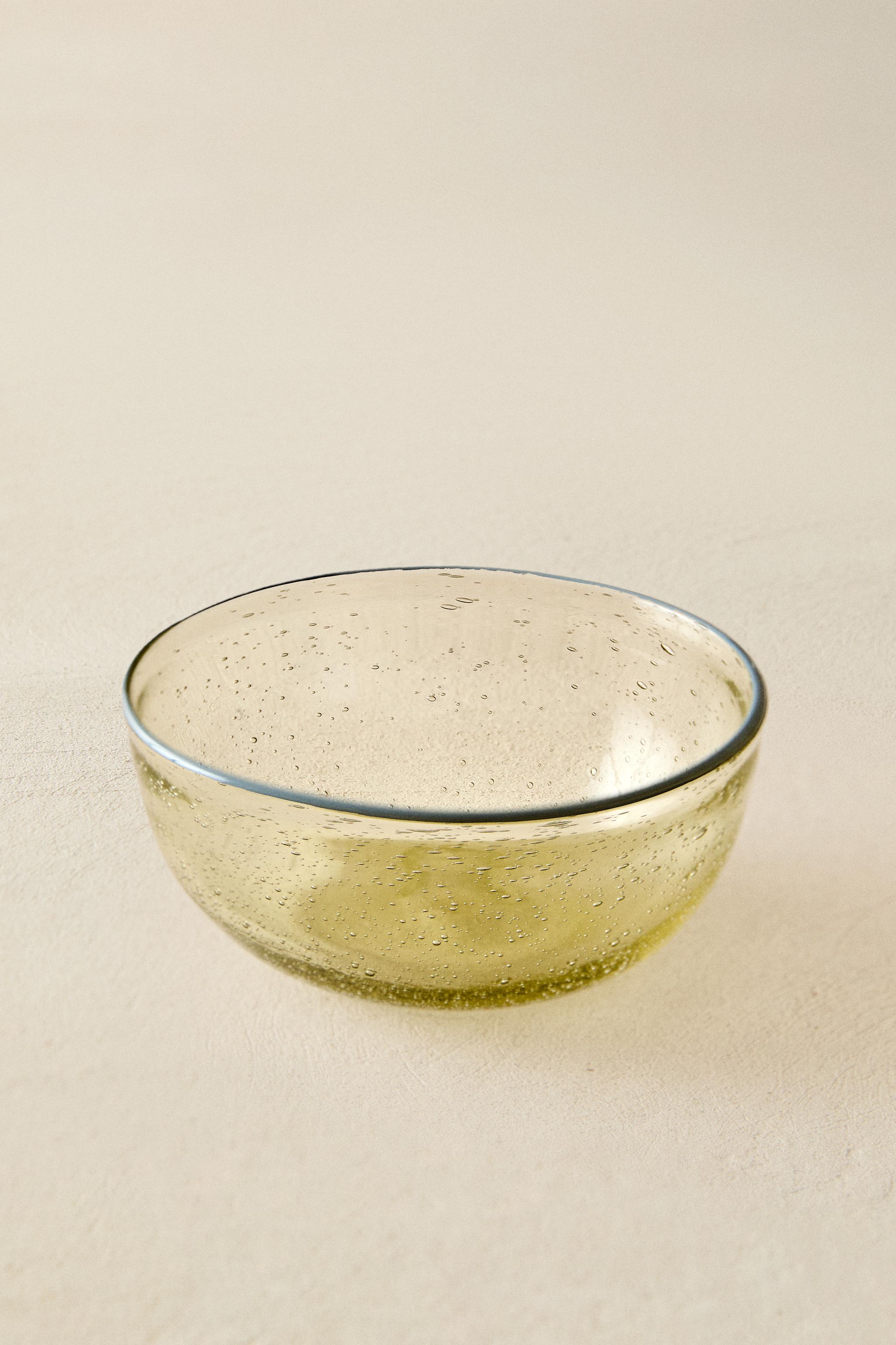 BUBBLE GLASS BOWL WITH RIM