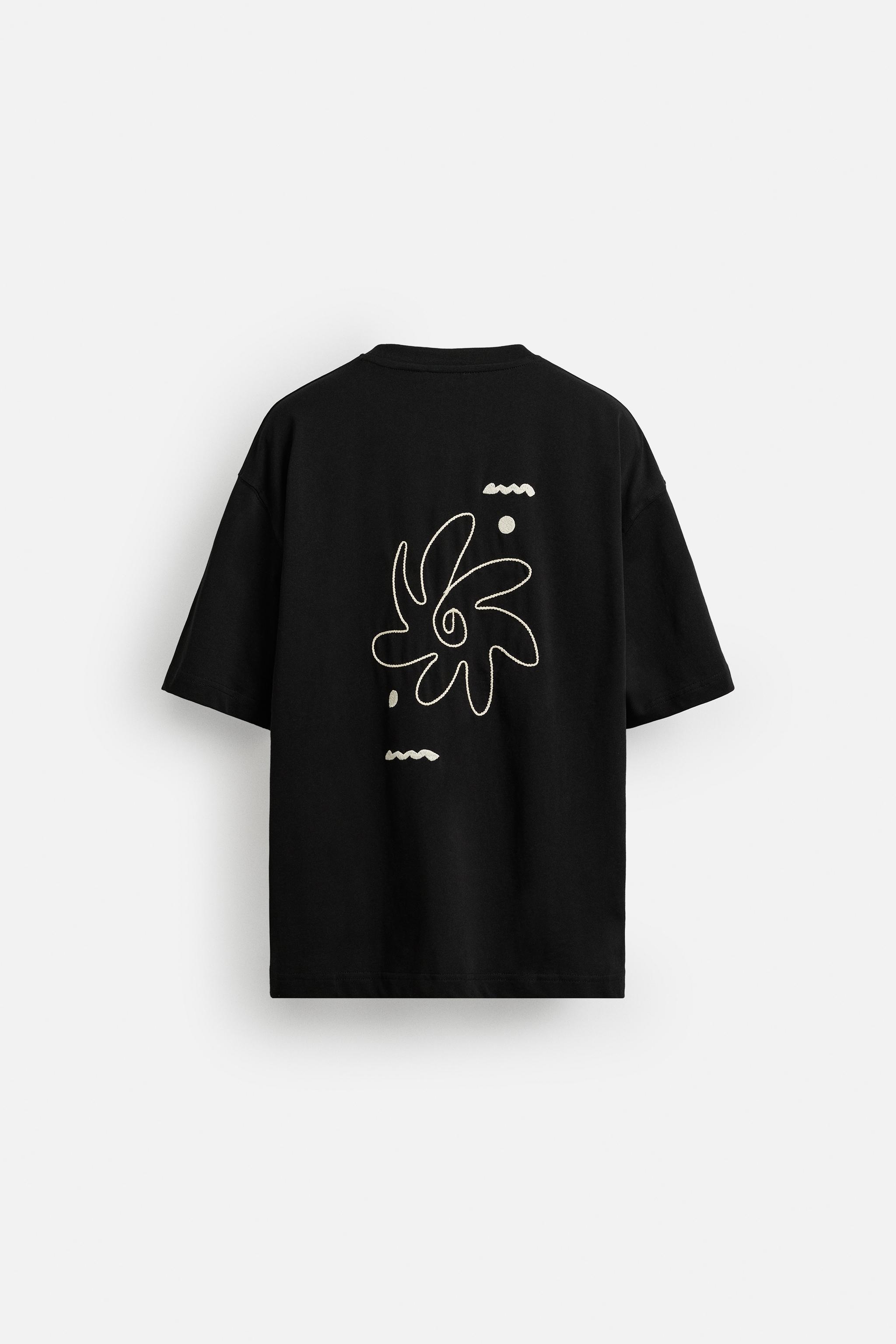 CONTRAST EMBROIDERY T-SHIRT
