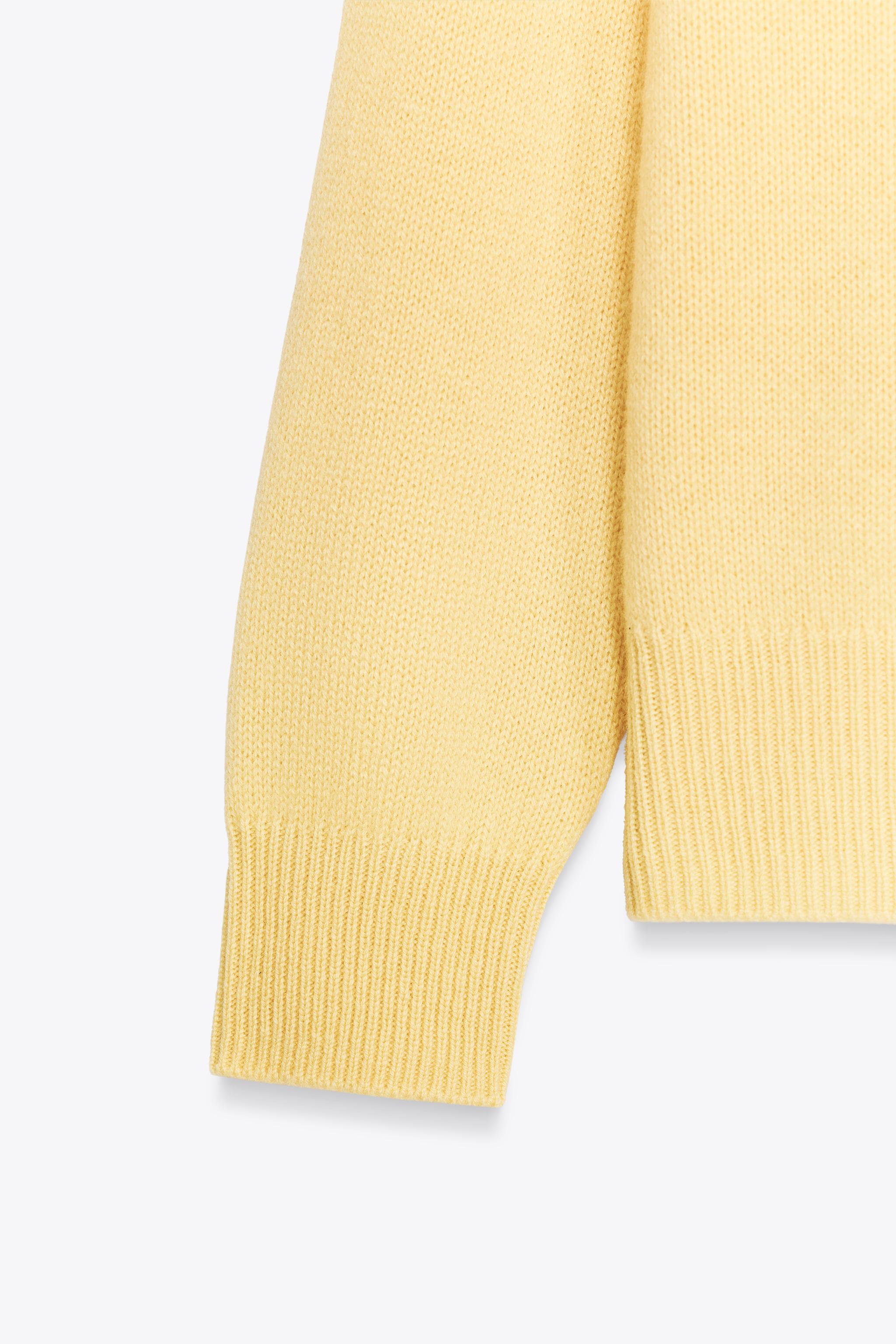 BASIC 100% CASHMERE KNIT SWEATER