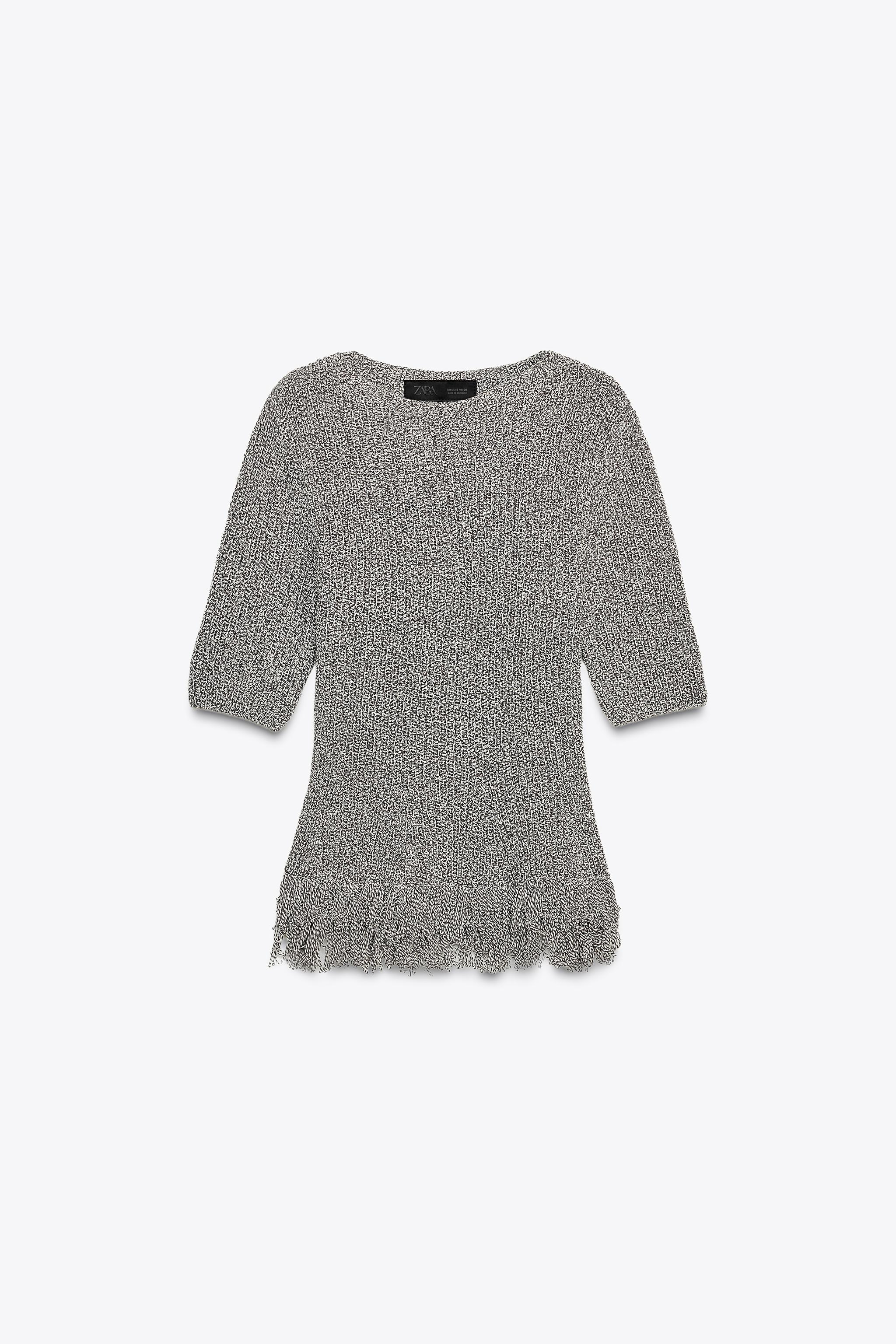 FITTED FRINGED KNIT TOP