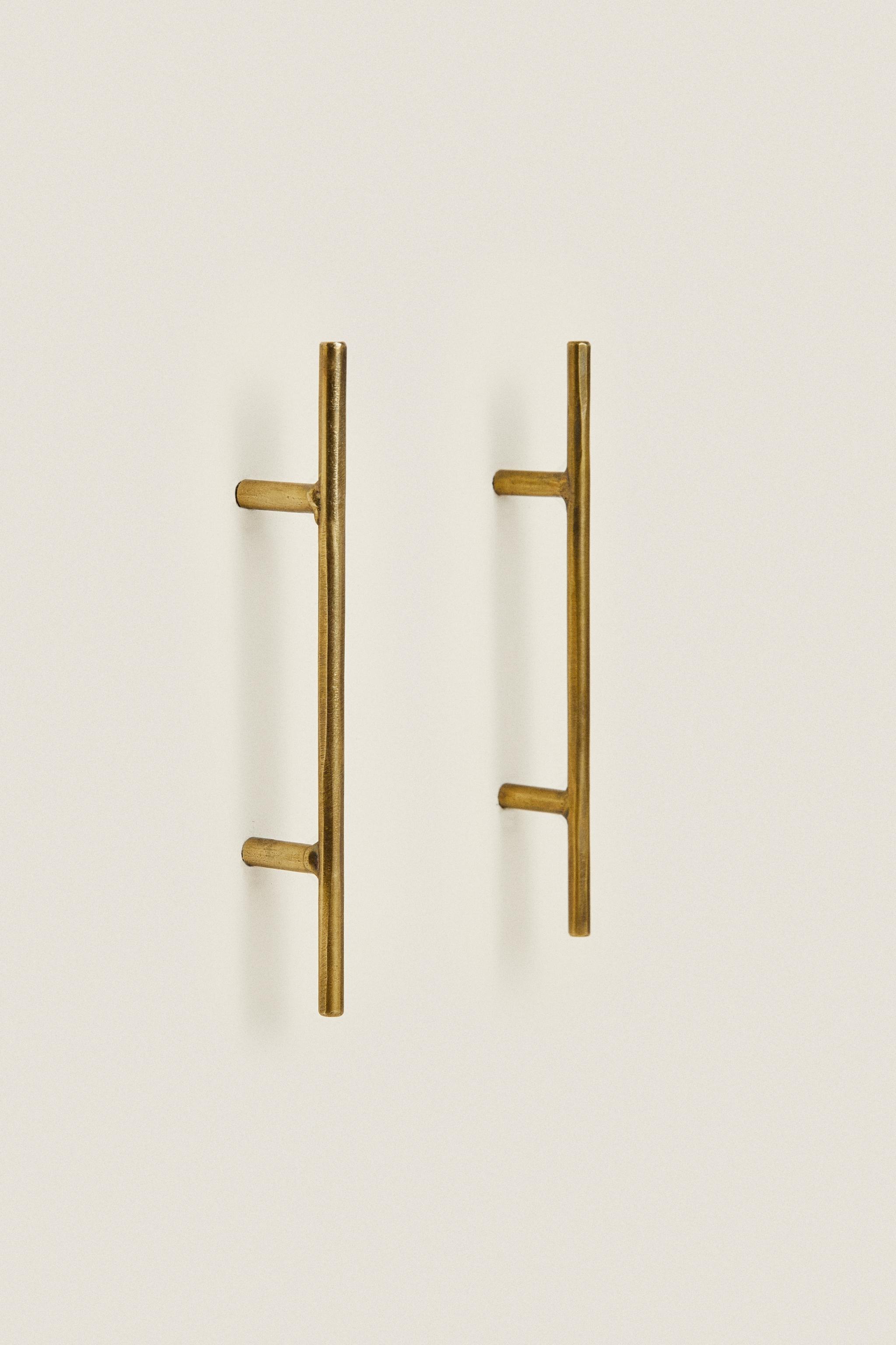 SET OF GOLD METALLIC KNOBS (SET OF 2)