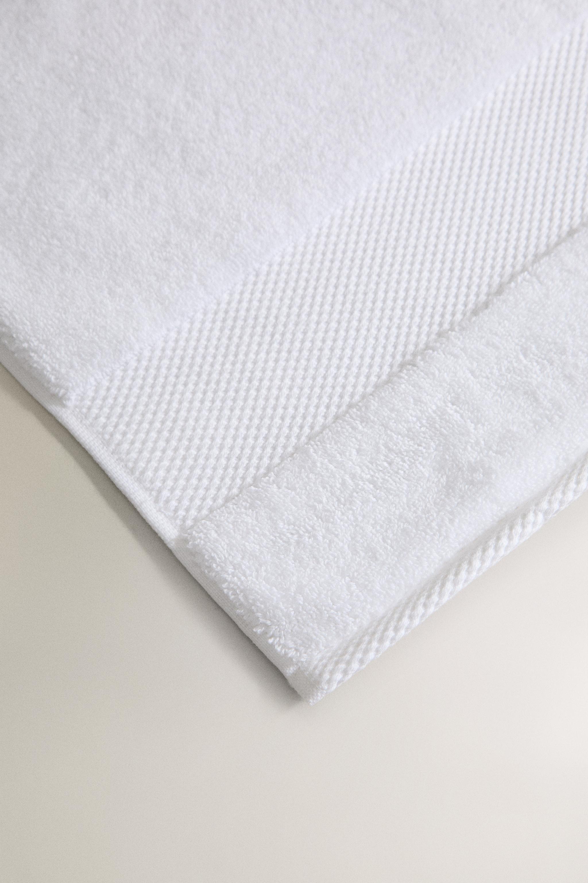 EXTRA SOFT BATH TOWEL (800 GXM²)
