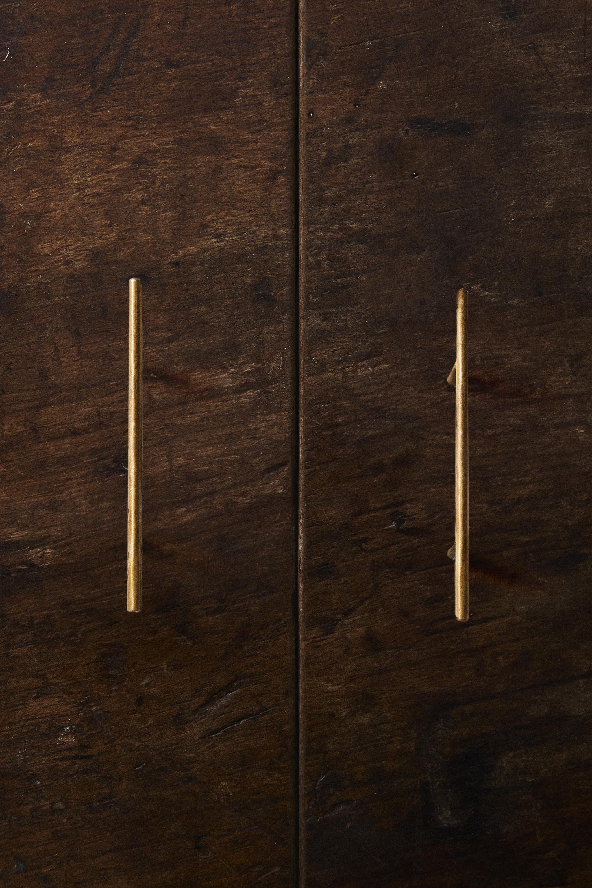 SET OF GOLD METALLIC KNOBS (SET OF 2)