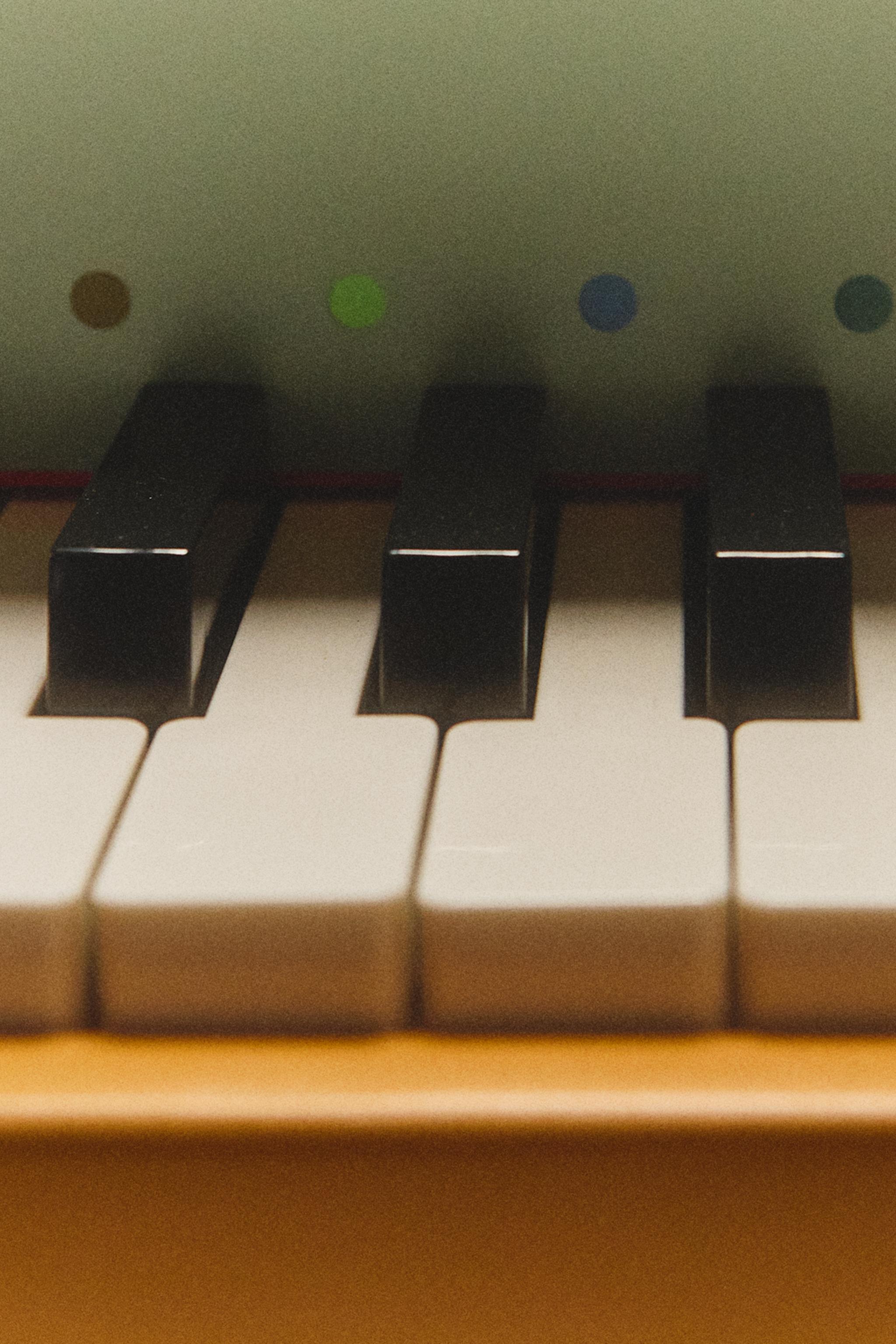 CHILDREN’S TOY WOODEN PIANO