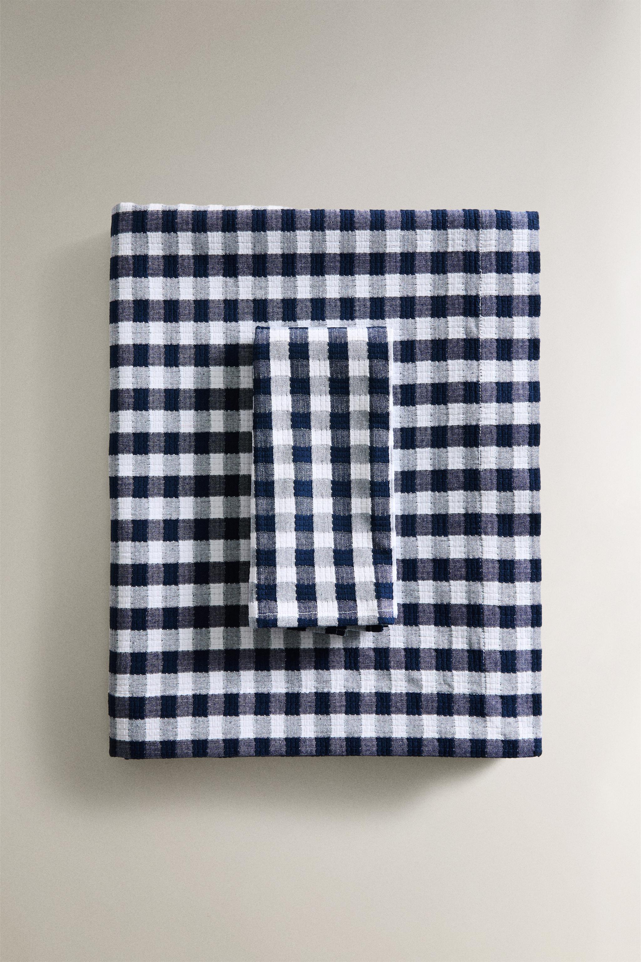 GINGHAM CHECK TABLECLOTH