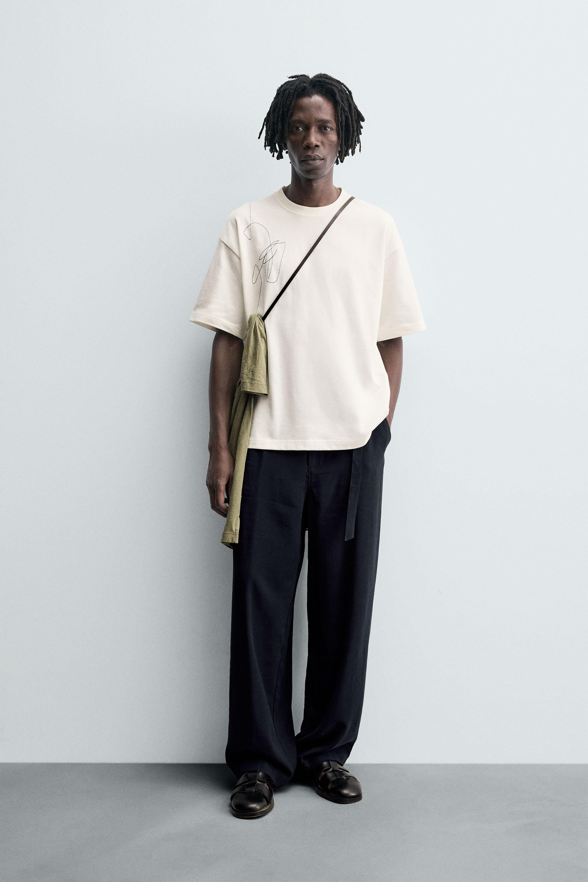 EMBROIDERED PHOTO PRINT T-SHIRT