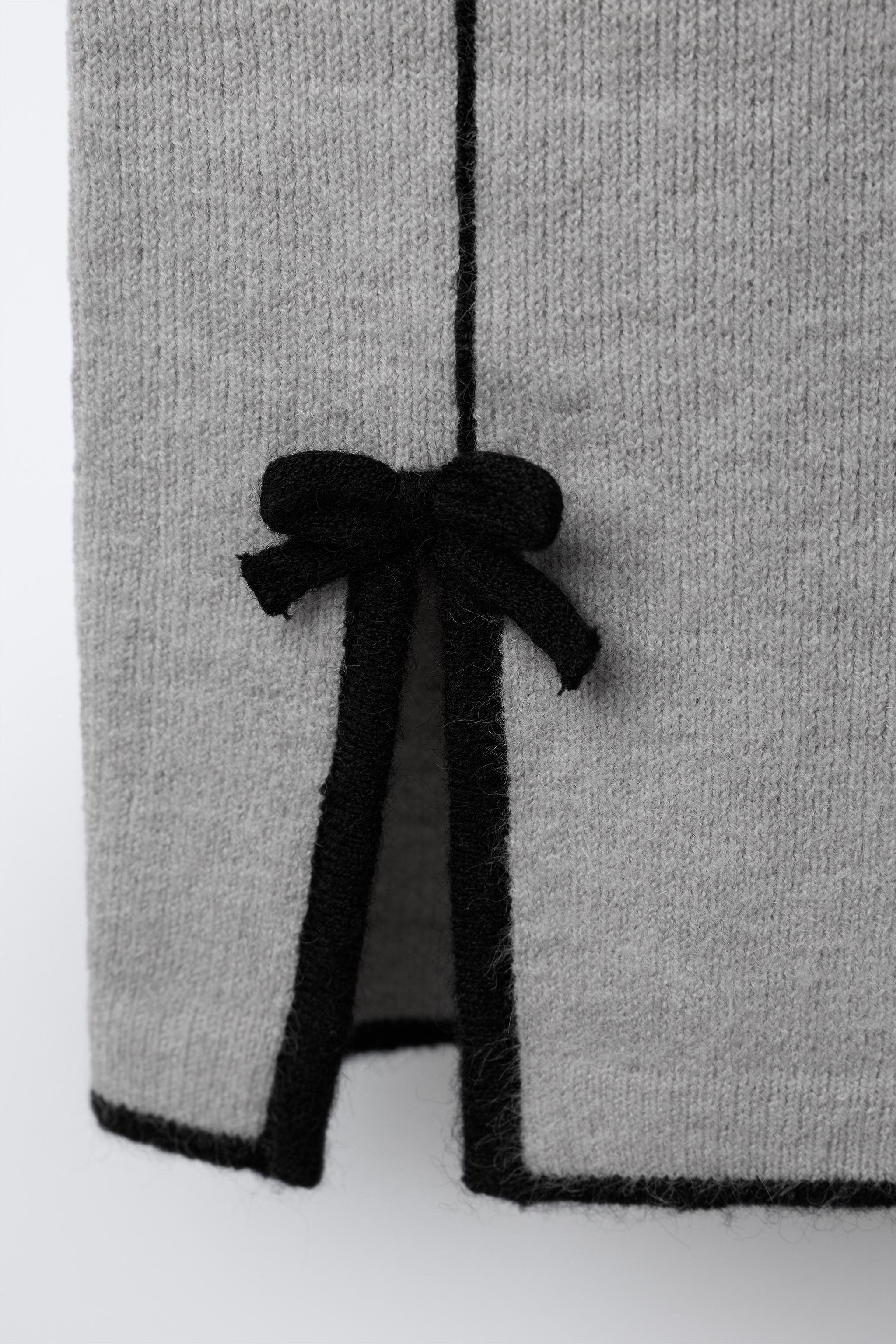 STRAIGHT LEG KNIT PANTS WITH BOWS