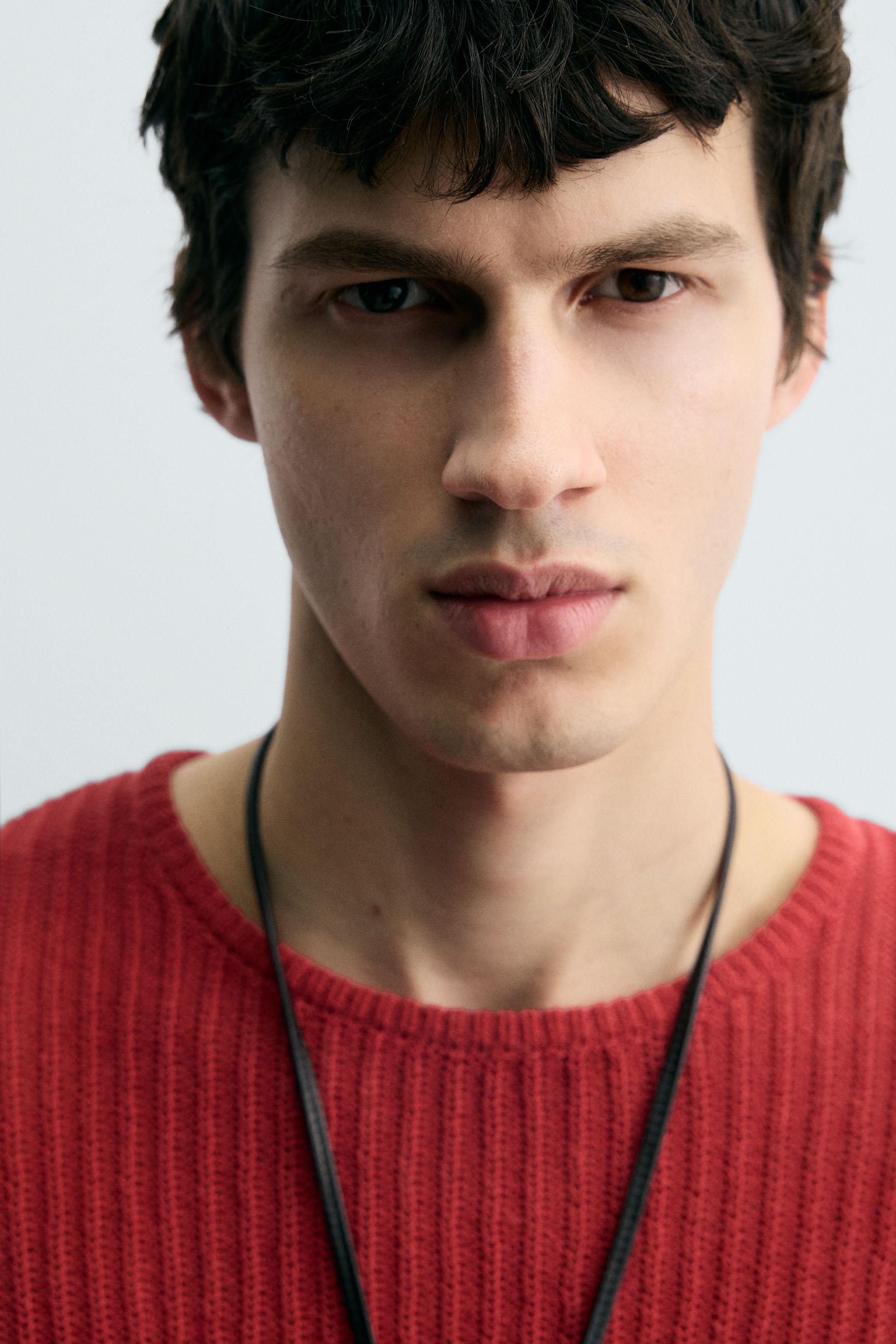 TEXTURED KNIT SWEATER