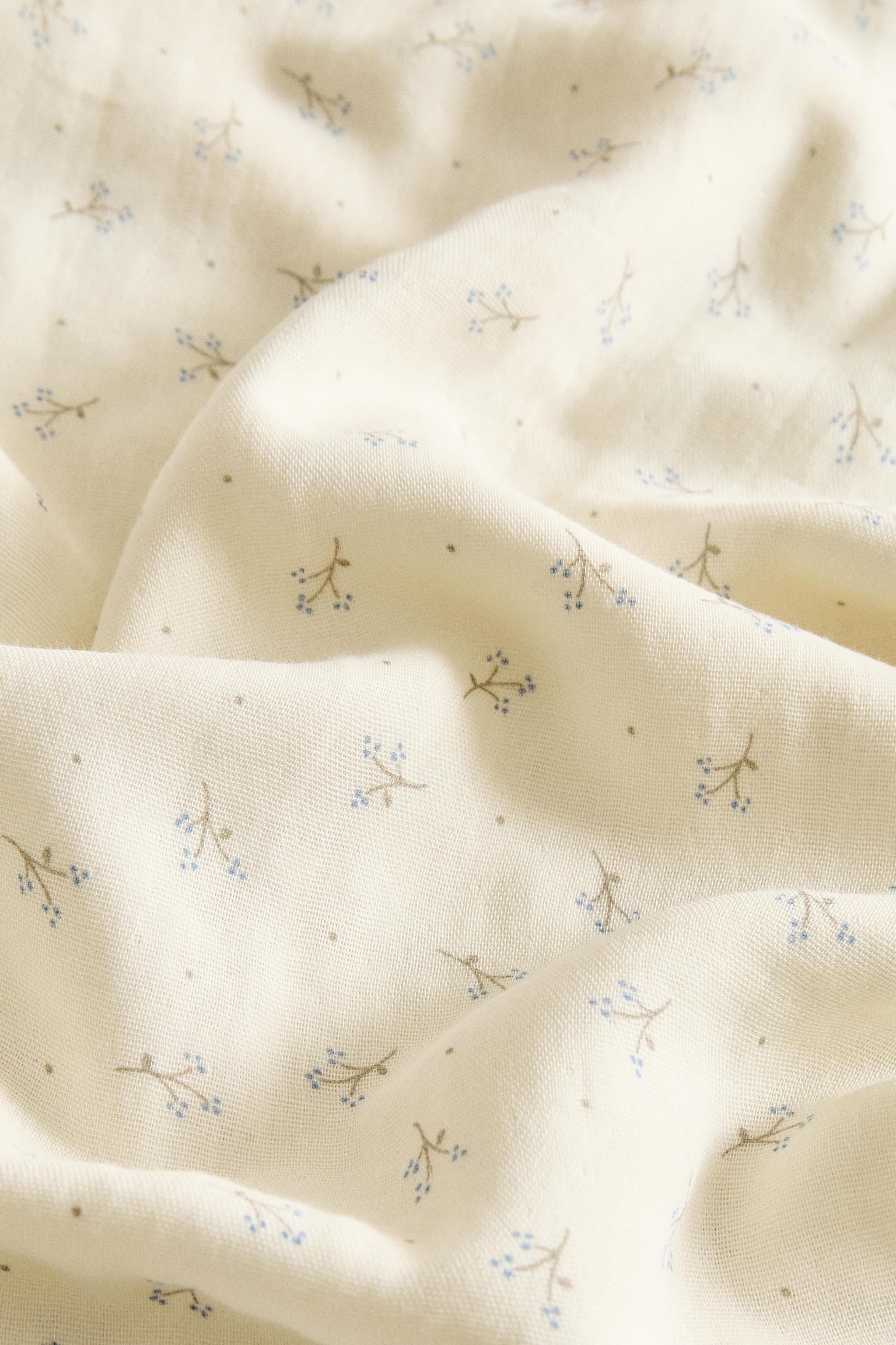 SET OF CHILDREN'S MUSLIN CLOTHS WITH MINI FLOWERS (SET OF 3)