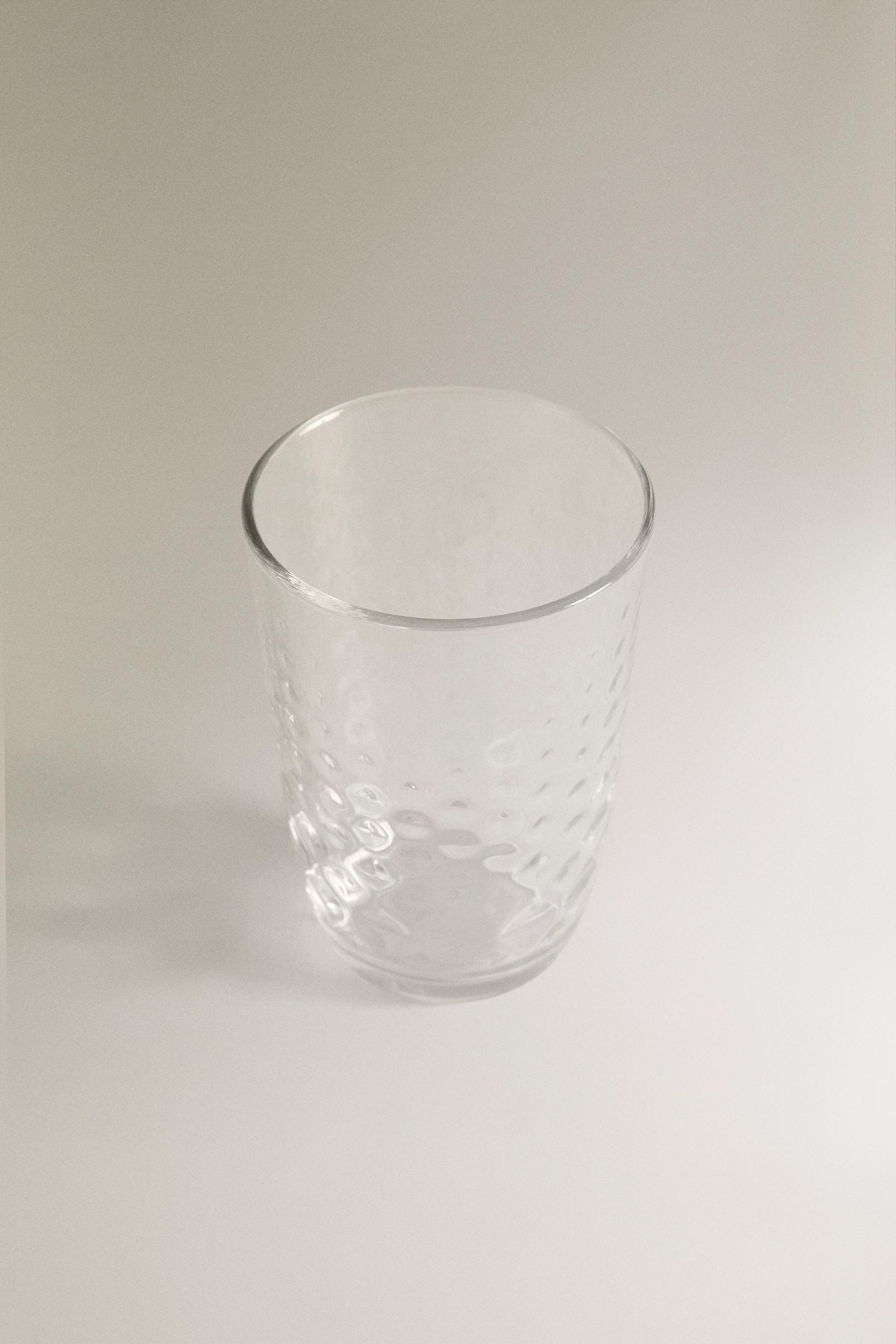 RAISED DESIGN TUMBLER