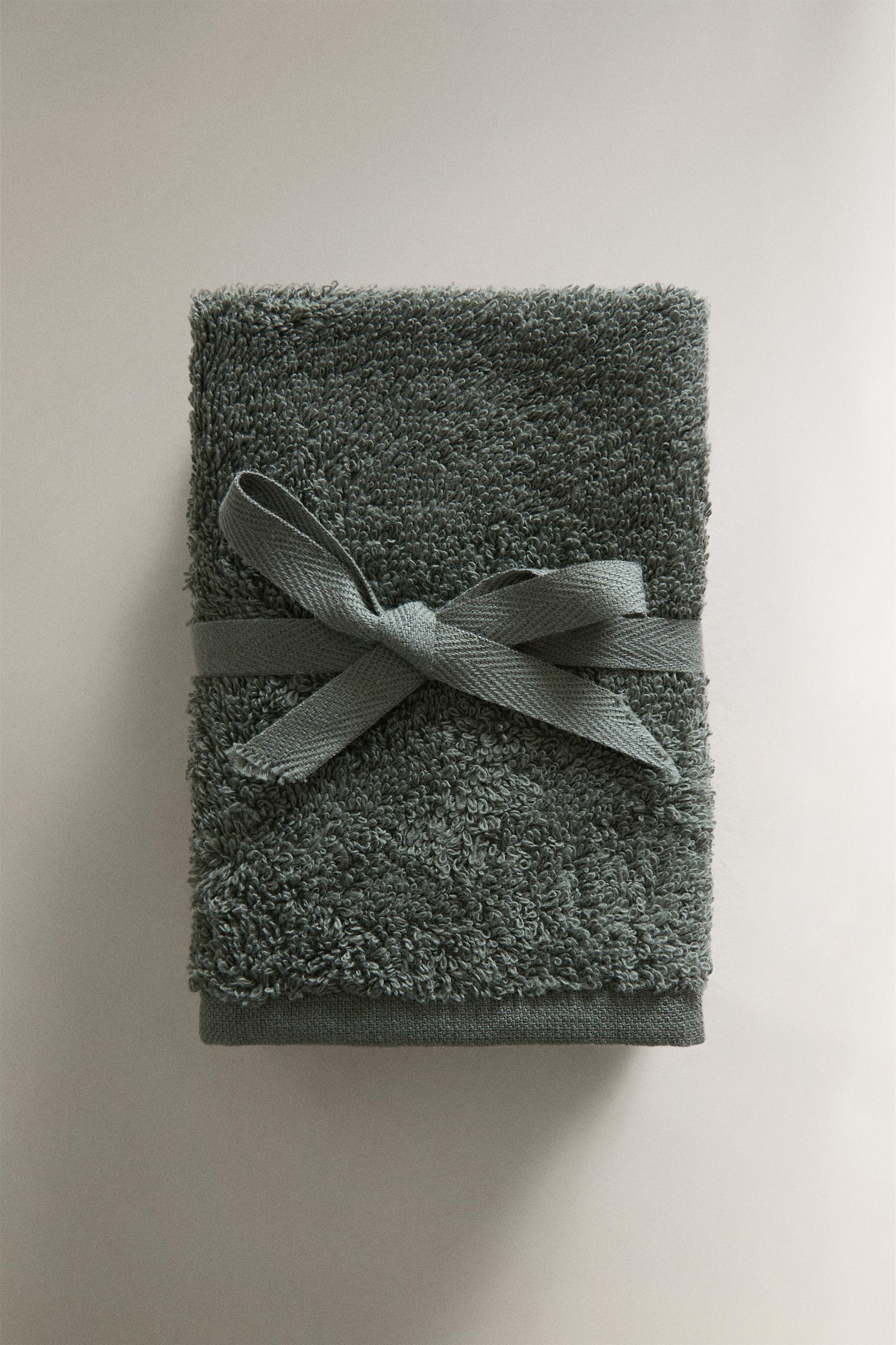 PACK OF COTTON HAND TOWELS (PACK OF 3)