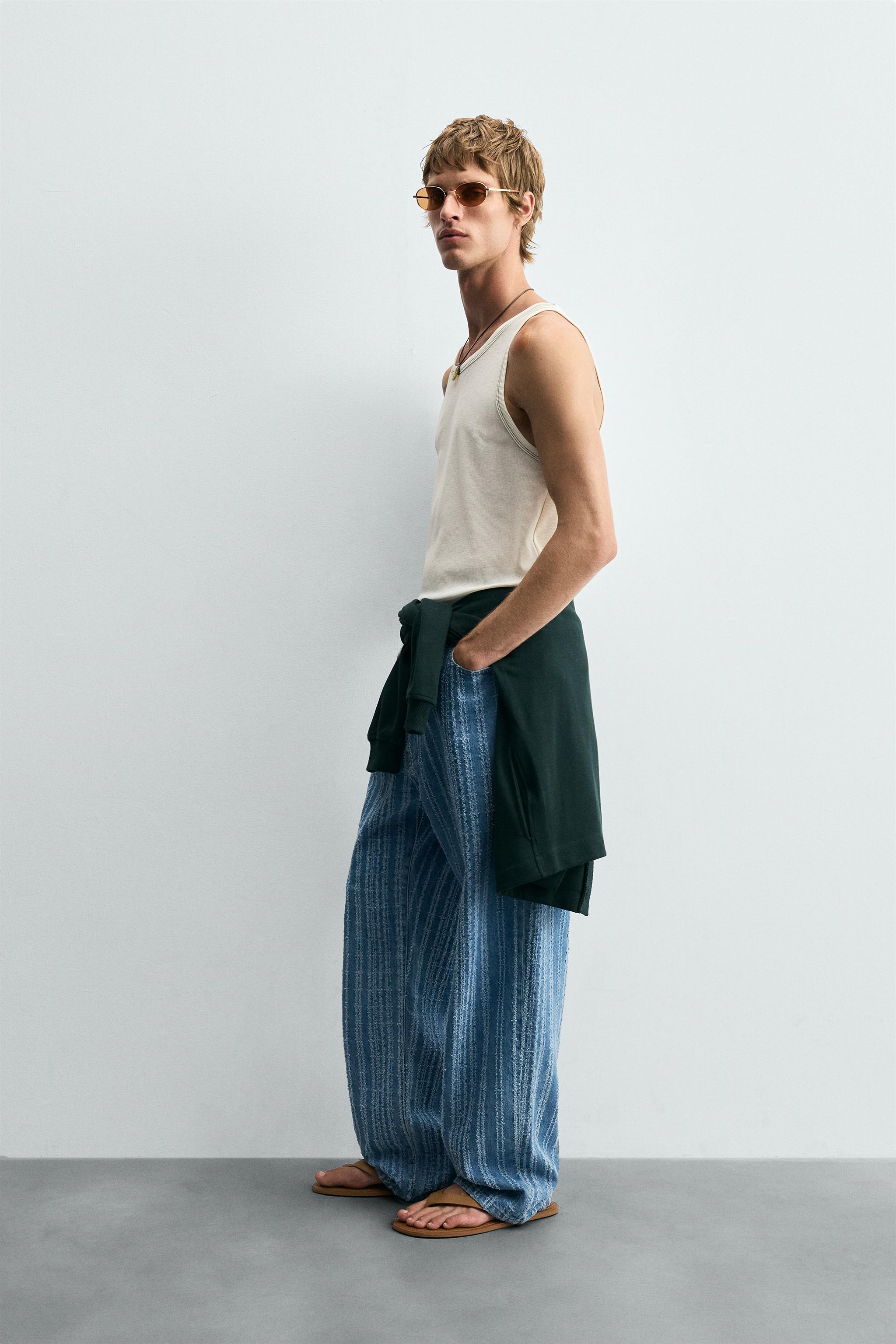 CONTRAST TOPSTITCHED TANK TOP