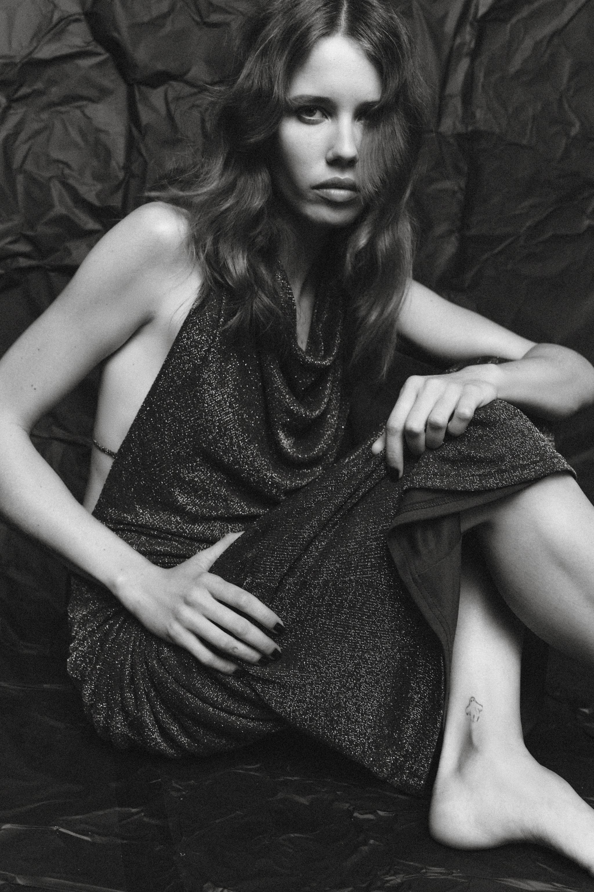 METALLIC THREAD OPEN BACK LONG DRESS