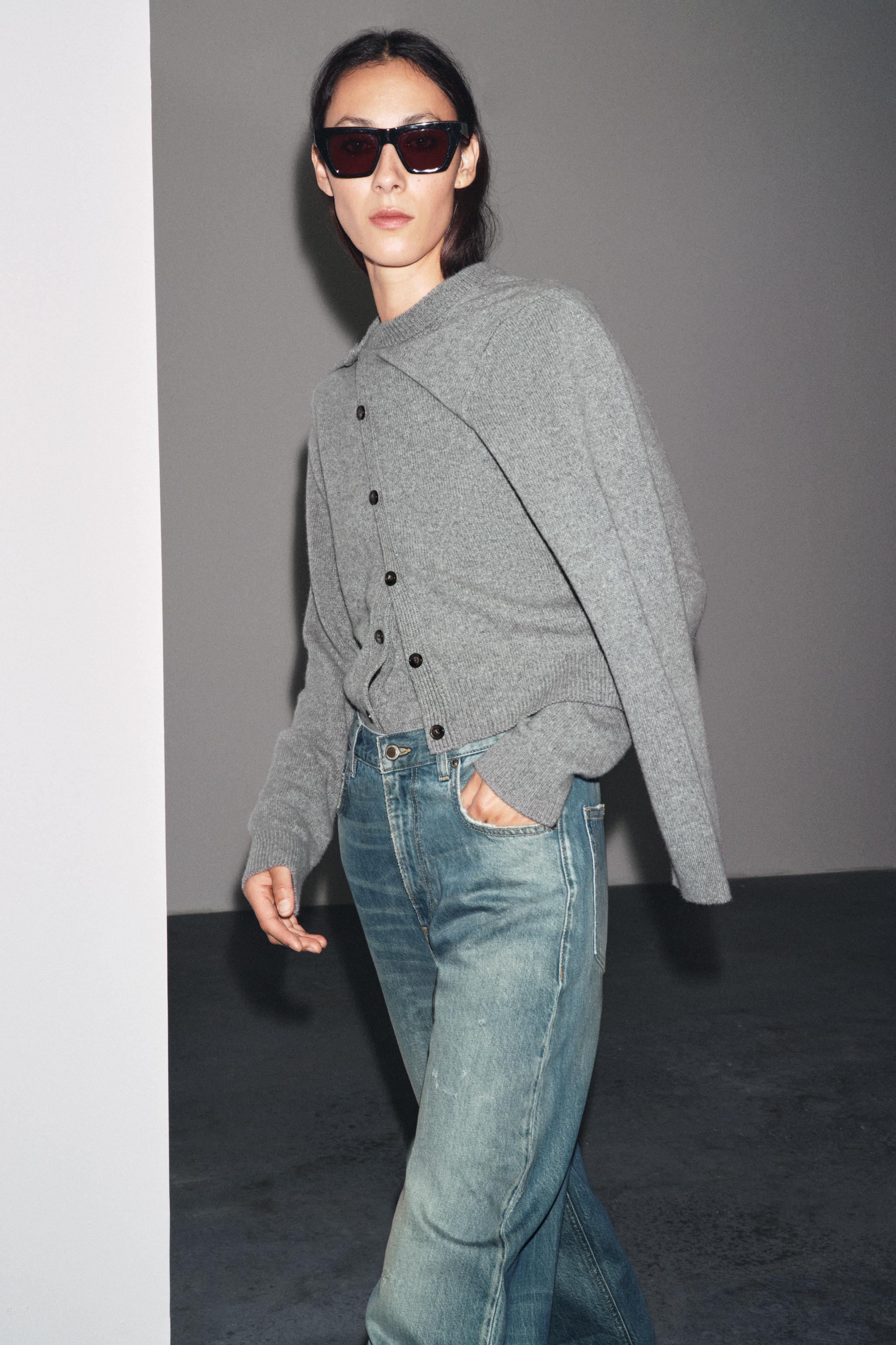 CASHMERE AND WOOL BASIC CARDIGAN