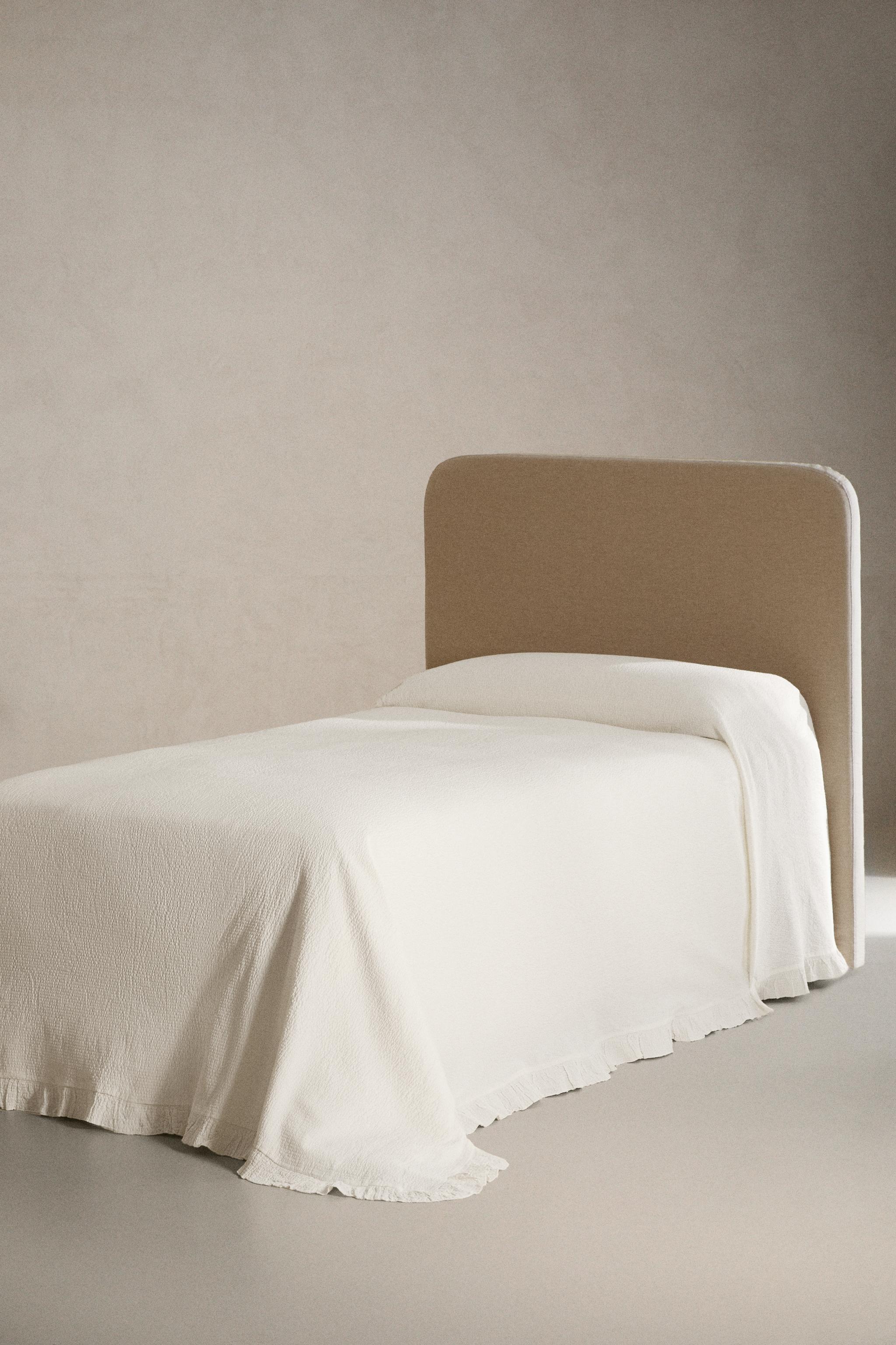 CHILDREN'S TEXTURED BEDSPREAD