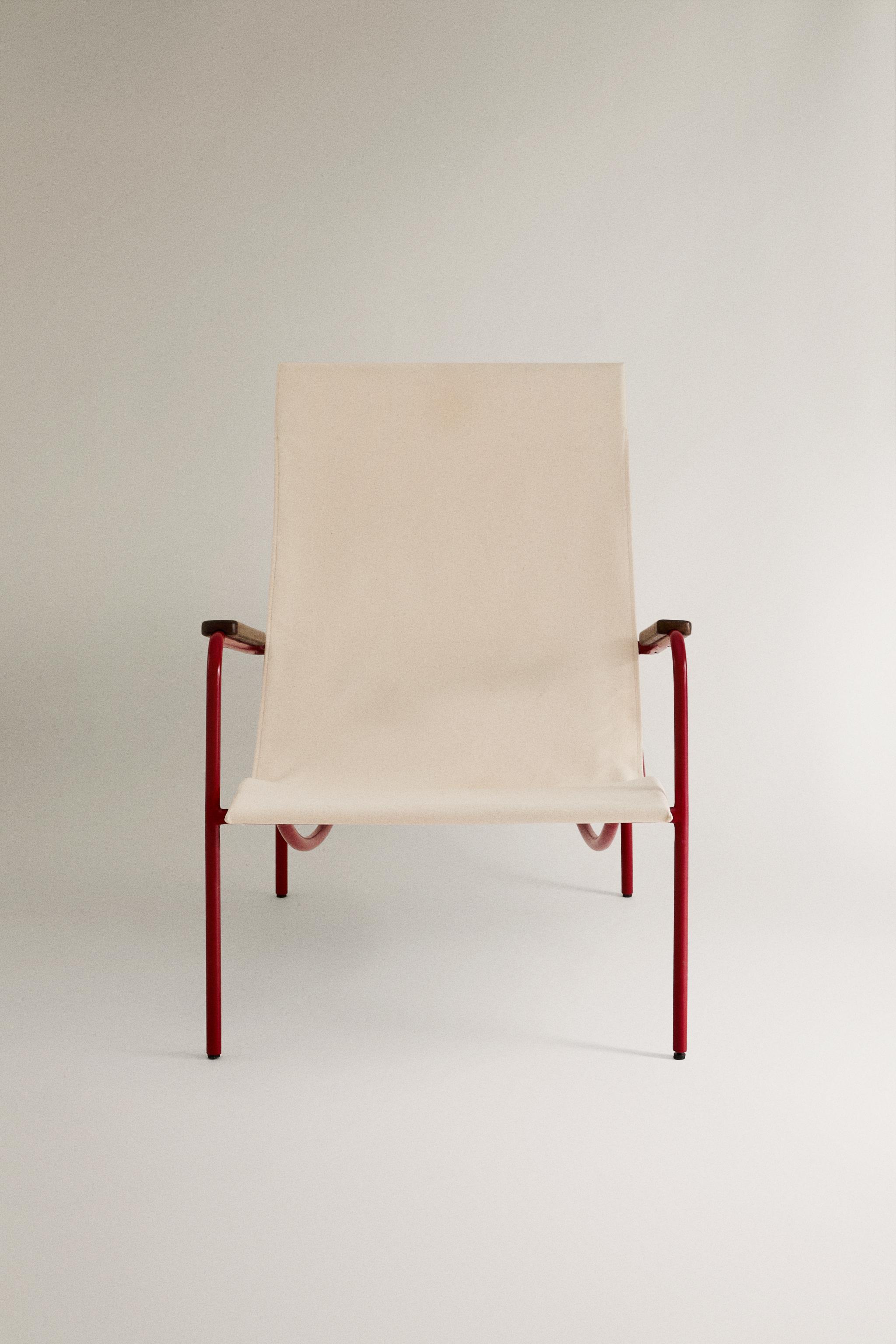 METAL FRAME CHAIR WITH COLOR