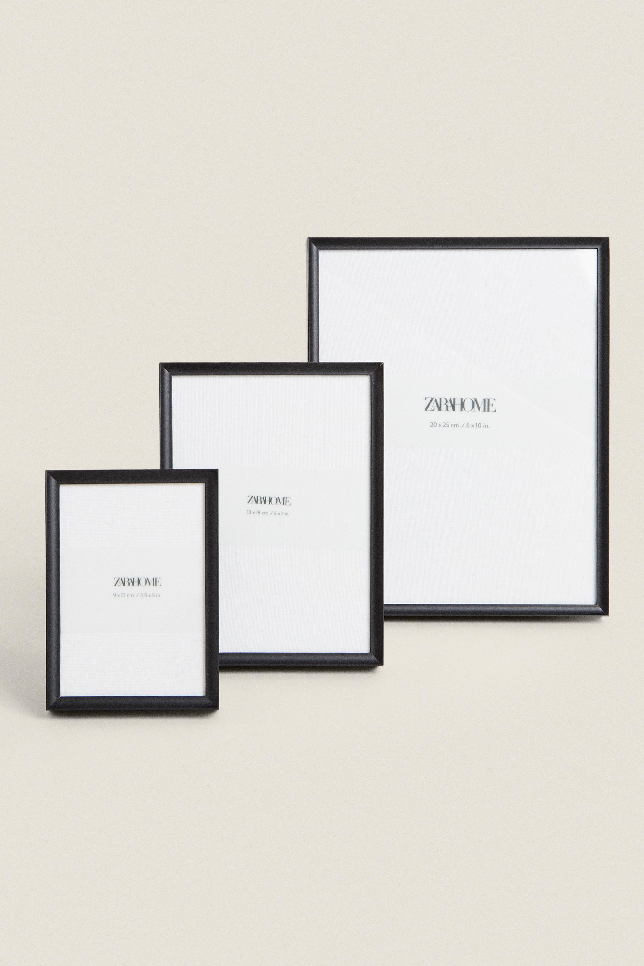 BLACK METAL PICTURE FRAME