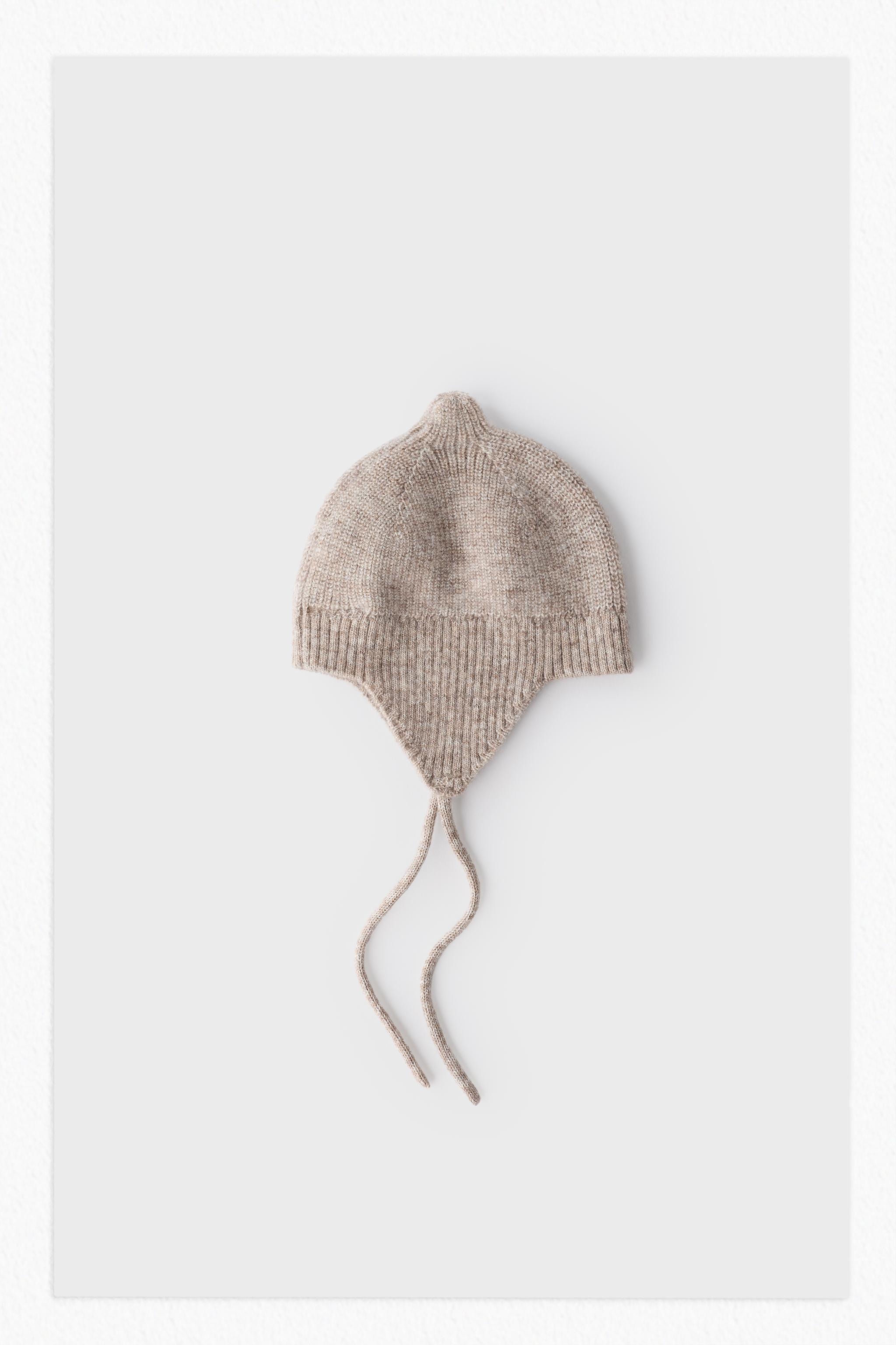 POINTED WOOL AND CASHMERE HAT