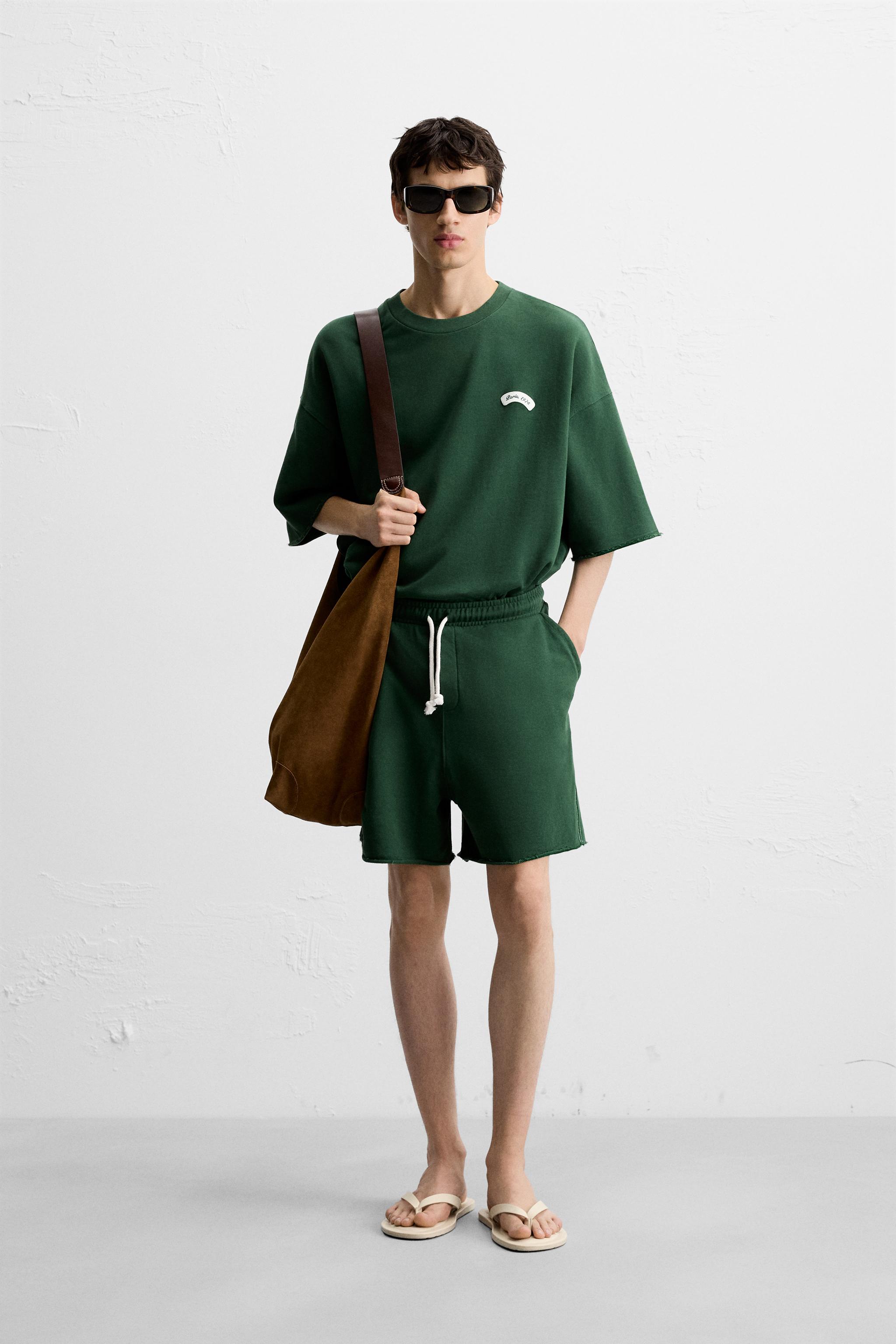 CONTRAST PATCH SWEATSHIRT