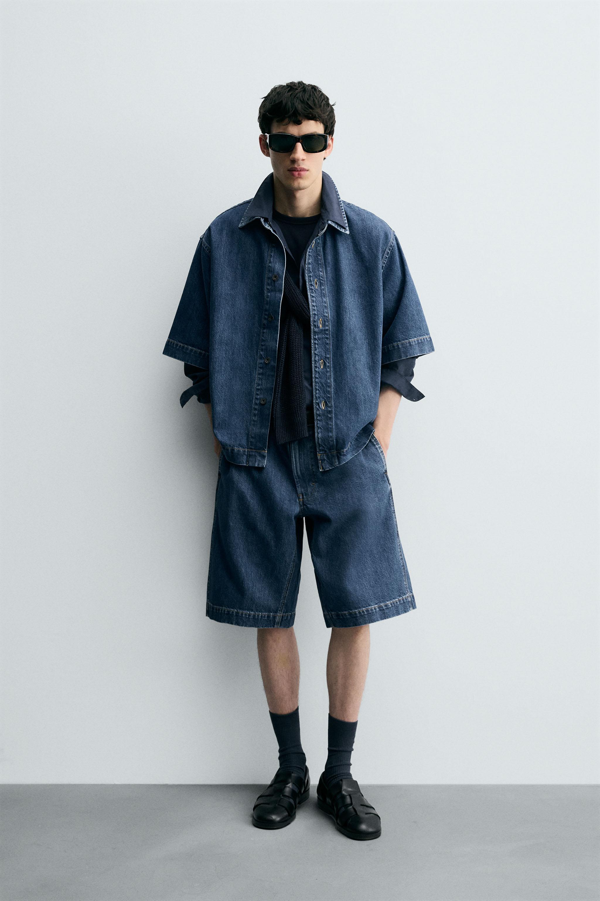 PLEATED RELAXED FIT DENIM SHORTS