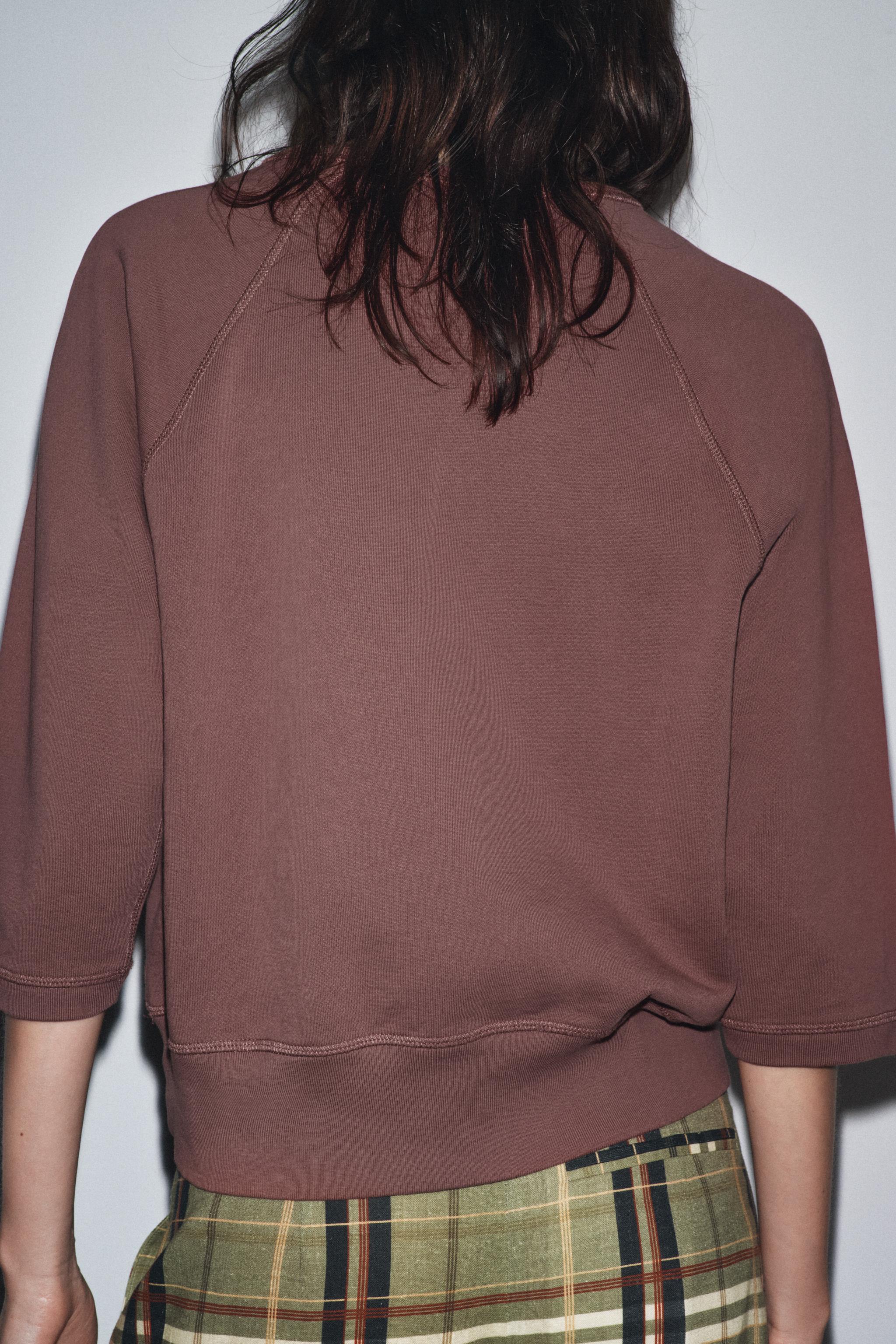 RAGLAN SLEEVE SWEATSHIRT