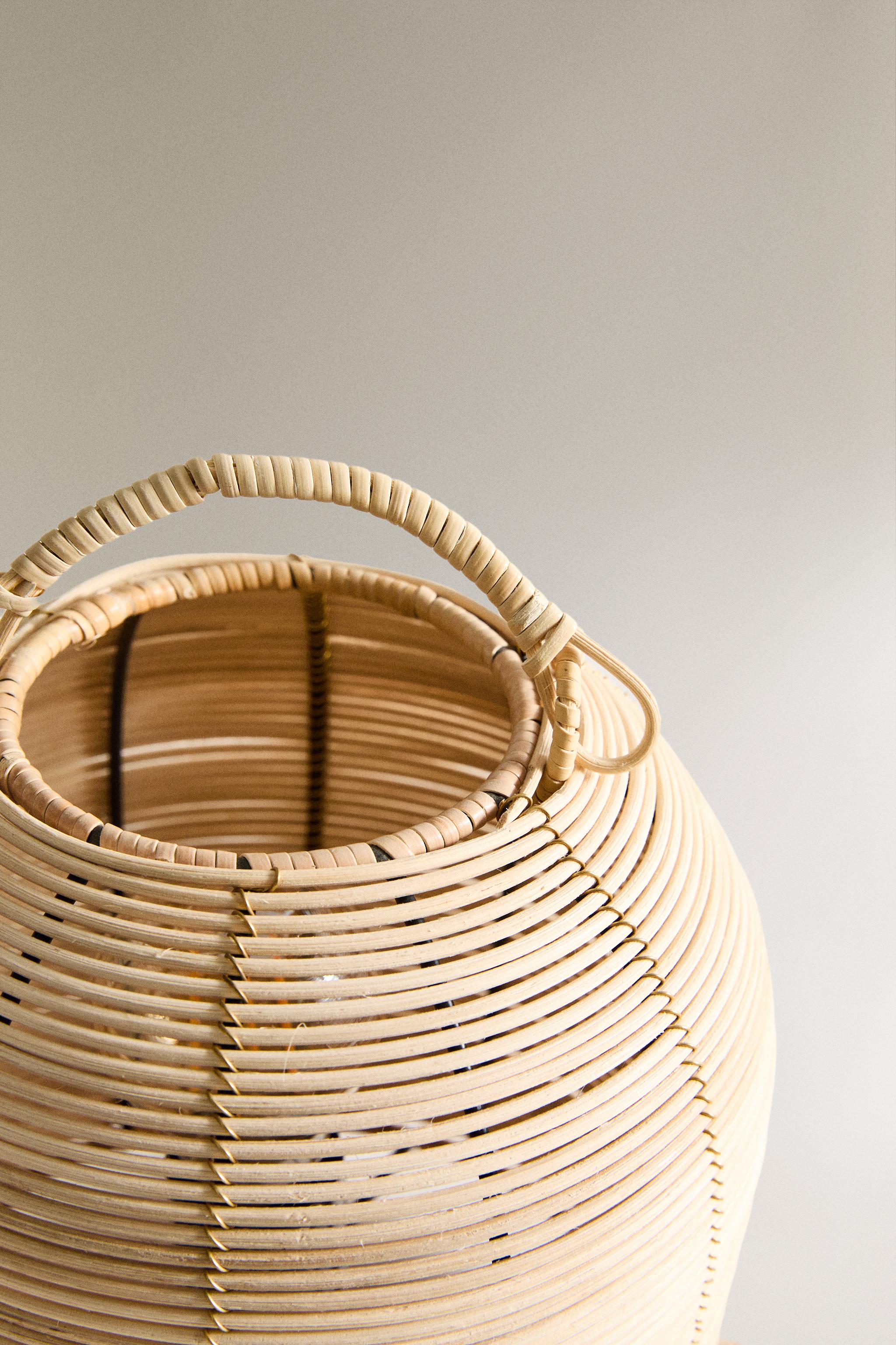 RATTAN TABLE LAMP
