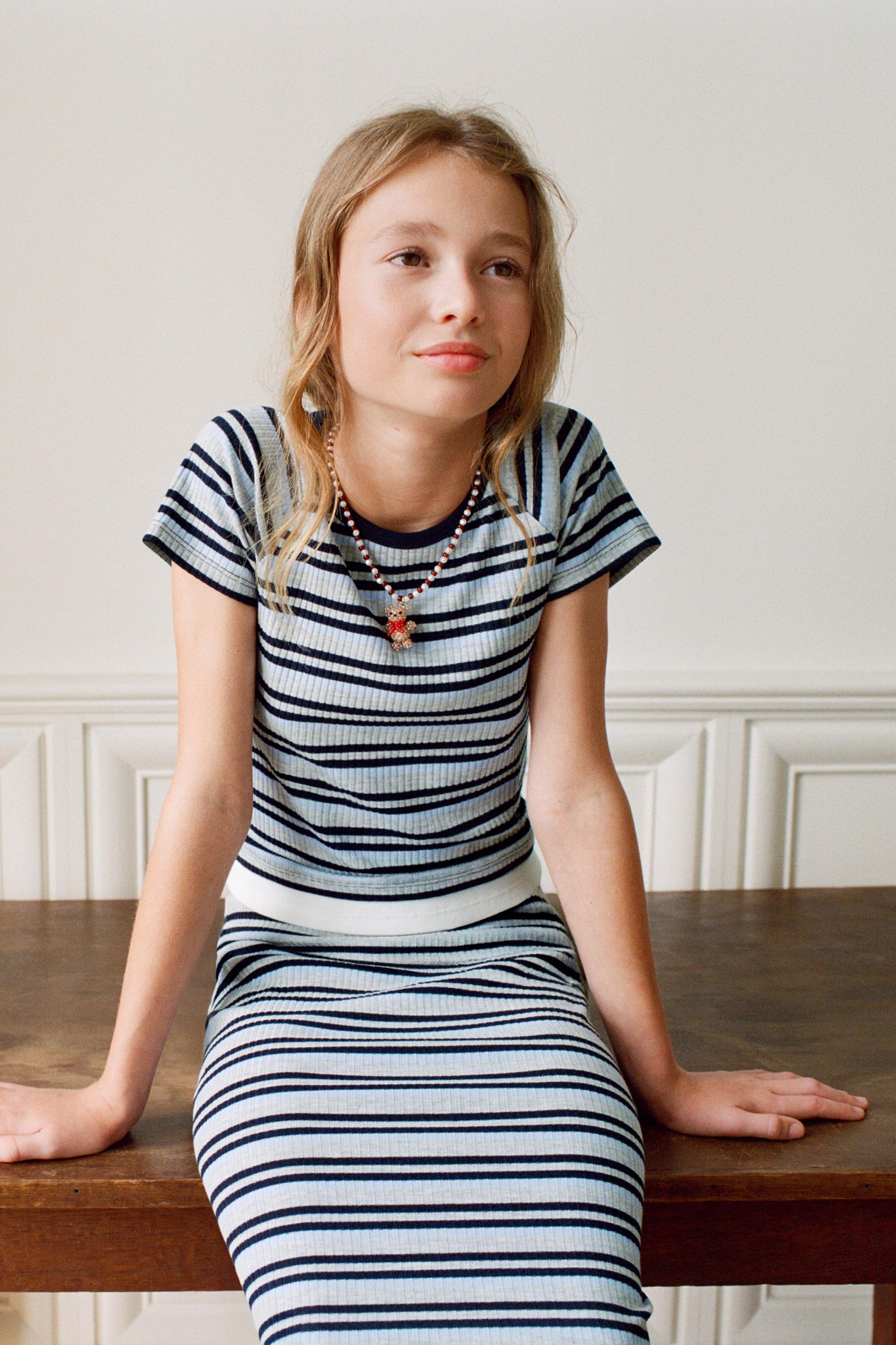 STRIPED DOUBLE HEM T-SHIRT