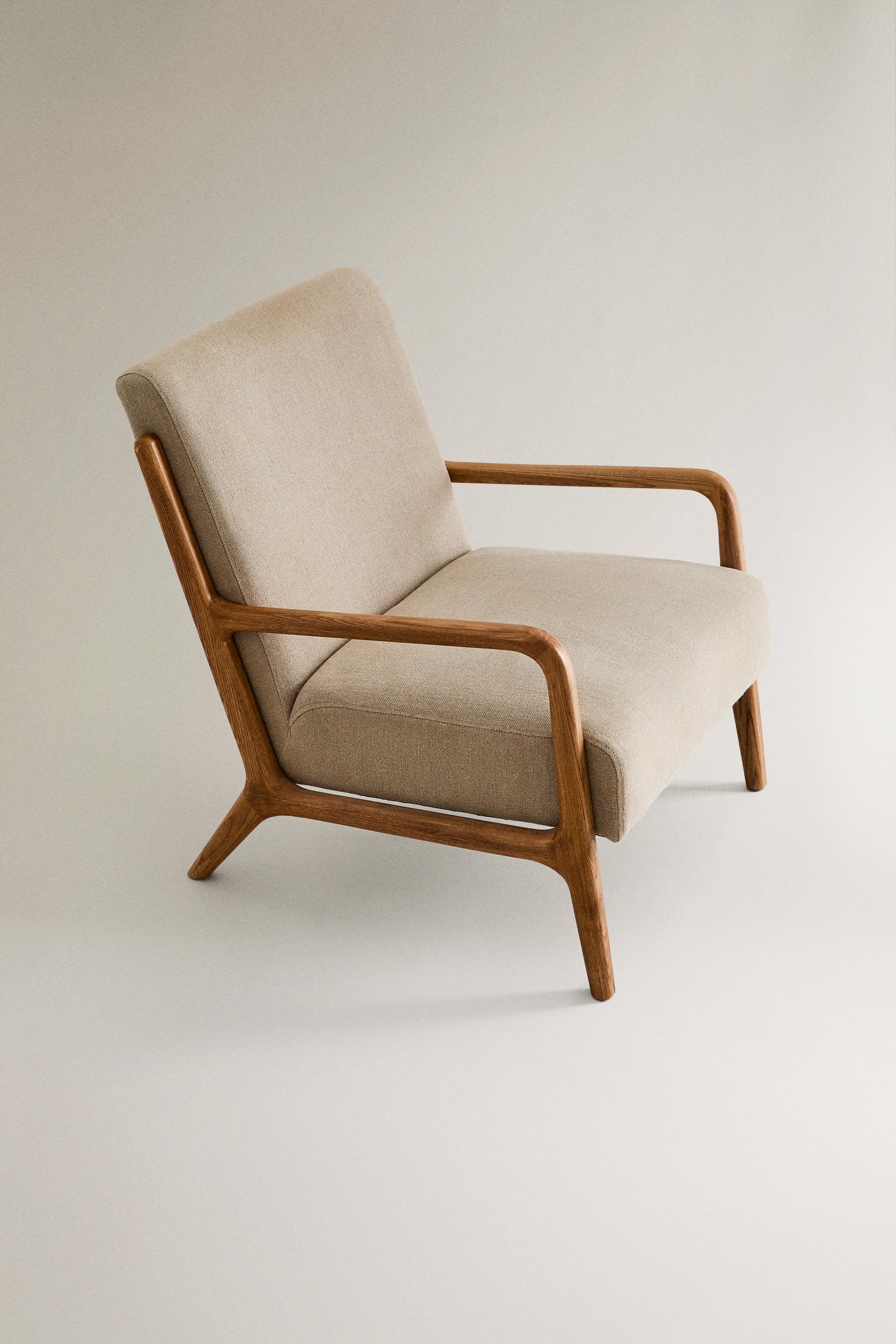 ASH WOOD LINEN ACCENT CHAIR