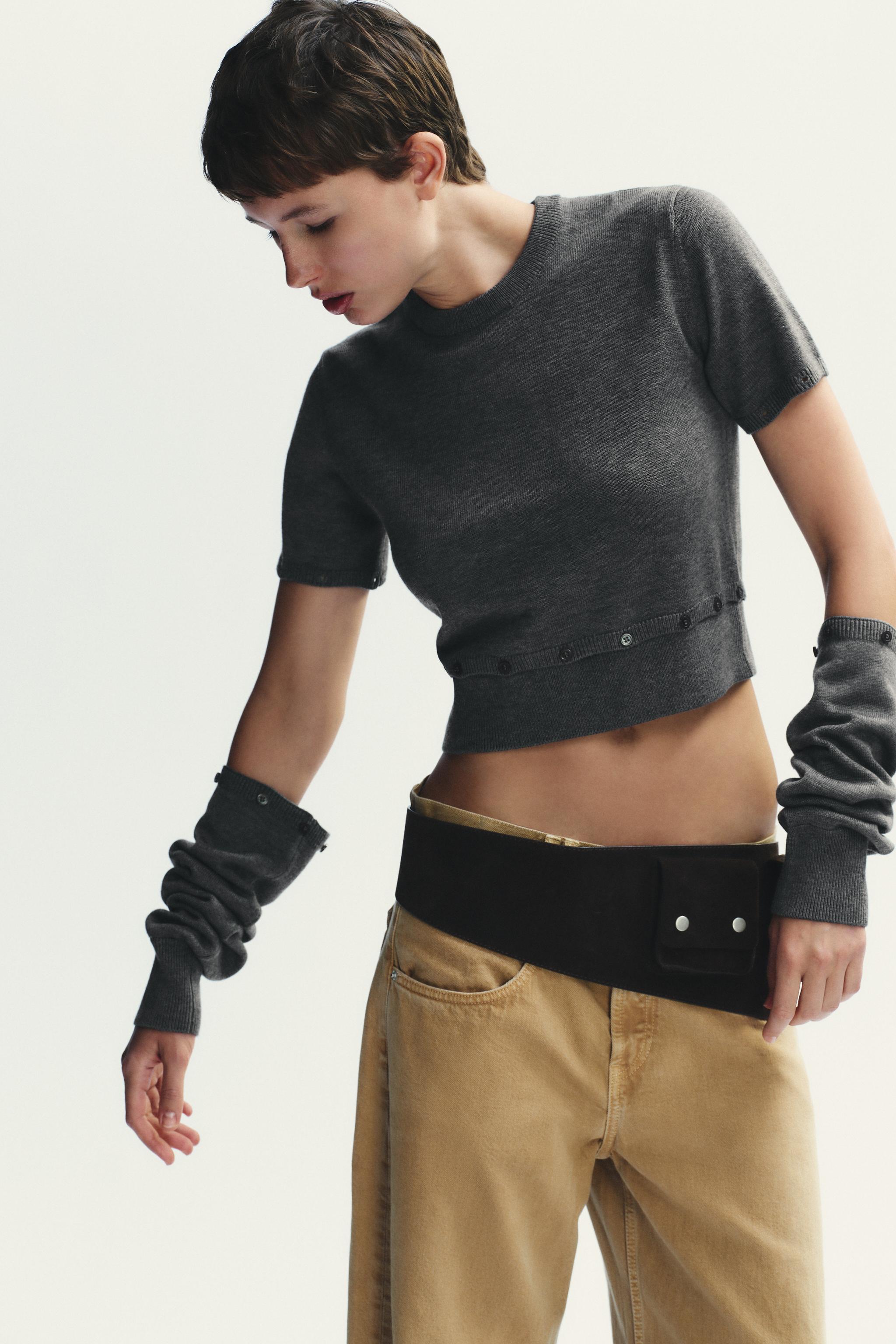 BUTTON KNIT DETACHABLE SWEATER