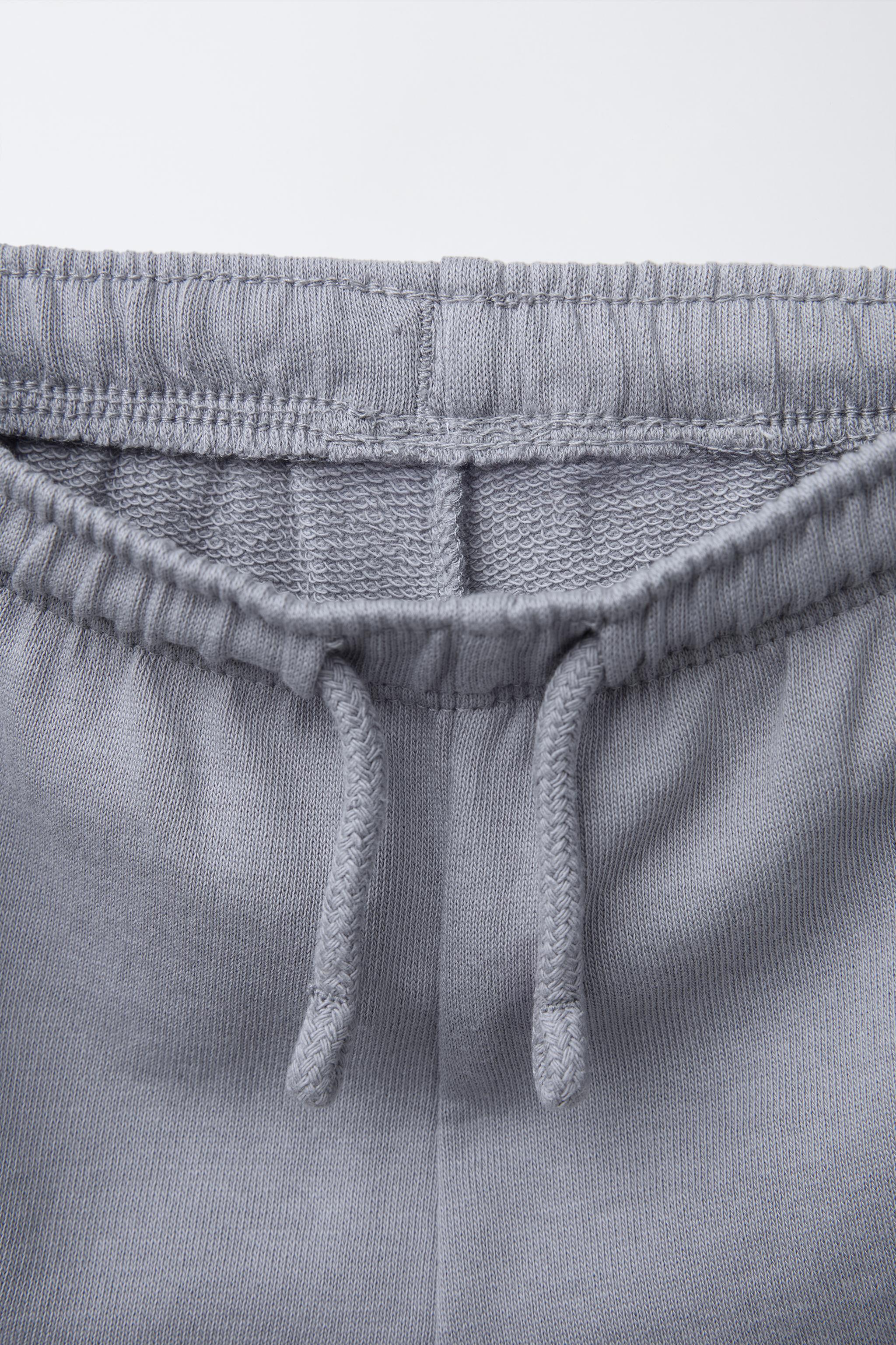 JOGGING SET WITH LABEL