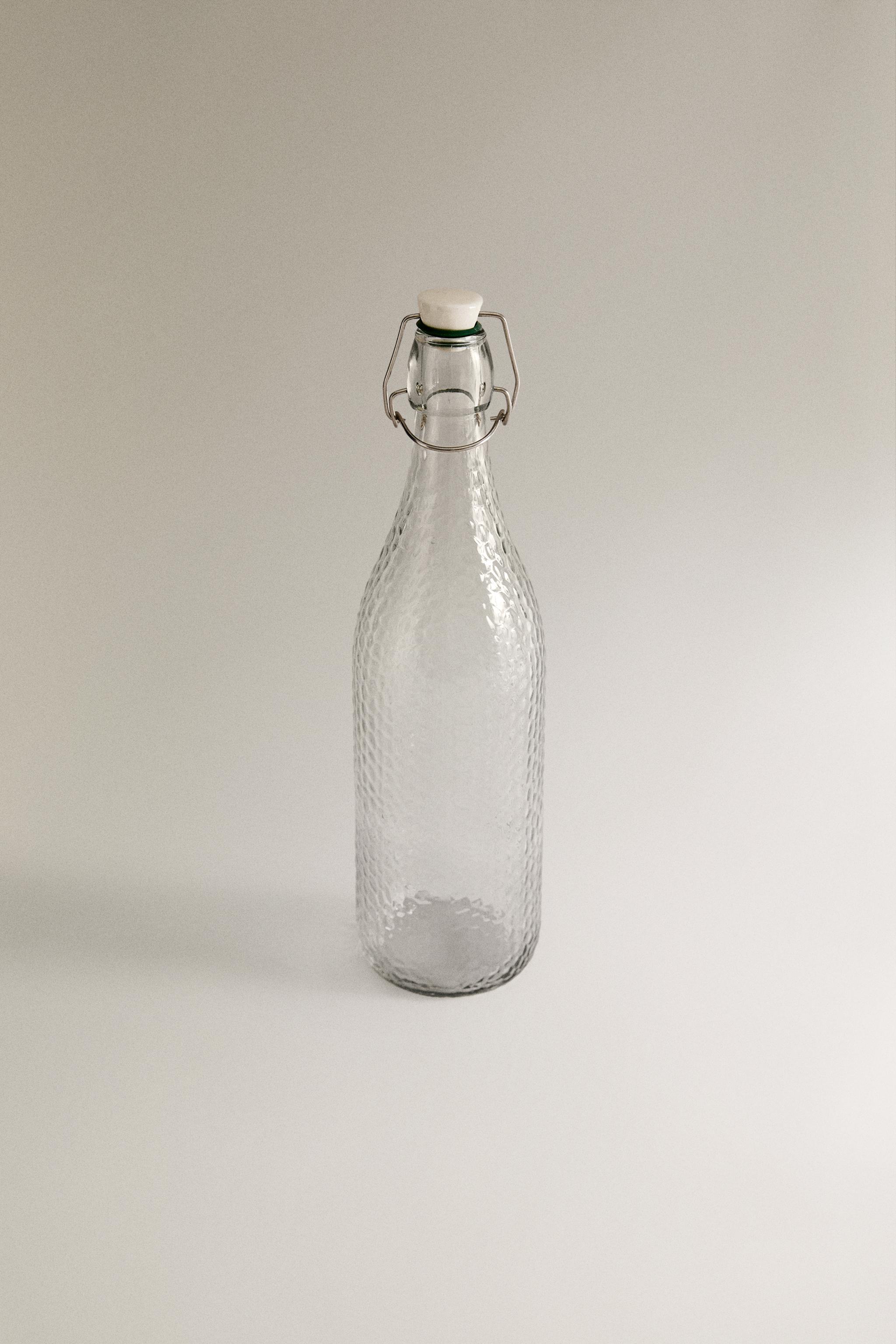 BOTTLE WITH CERAMIC STOPPER
