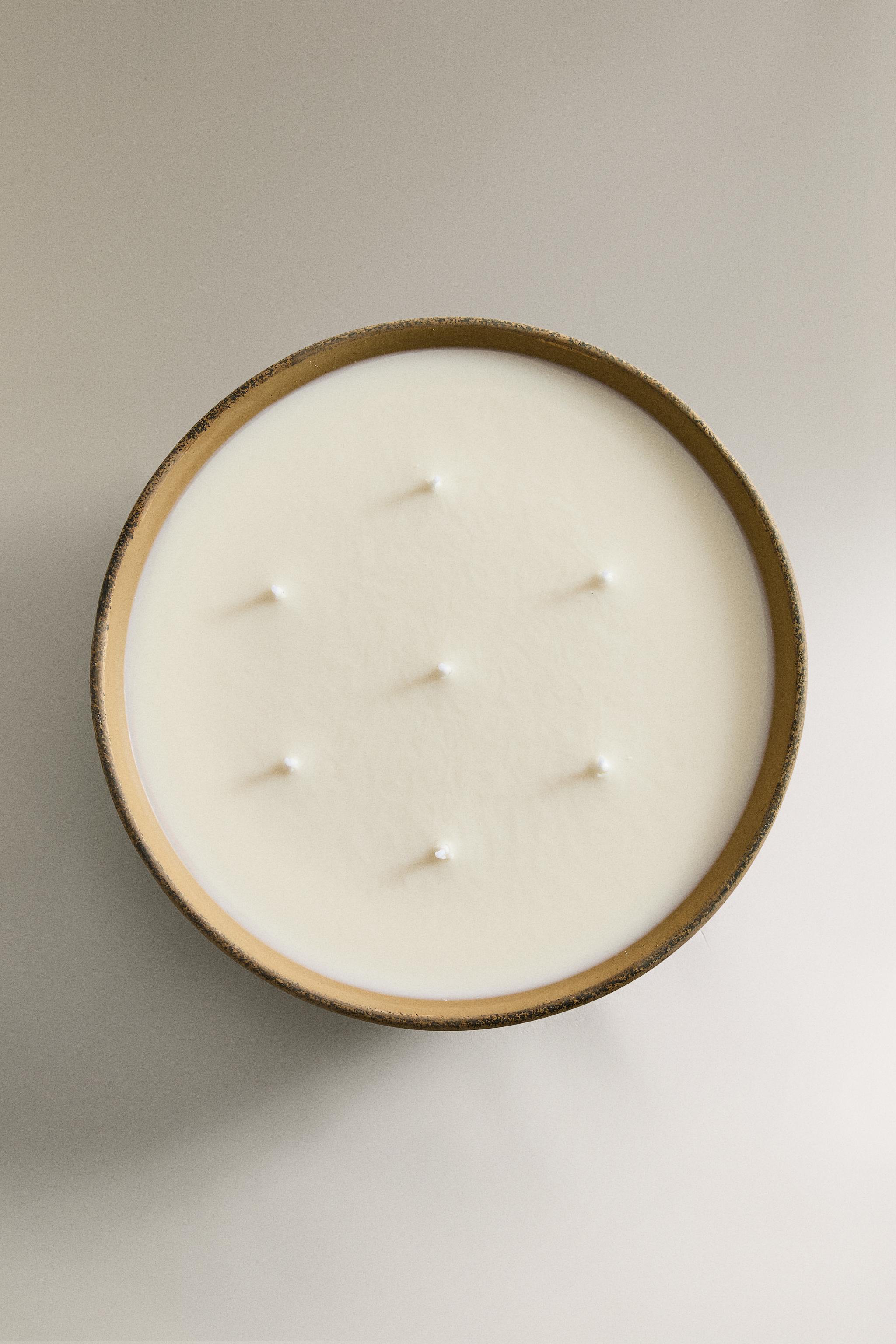 (1200 G) INCENSE LEATHER SCENTED CANDLE