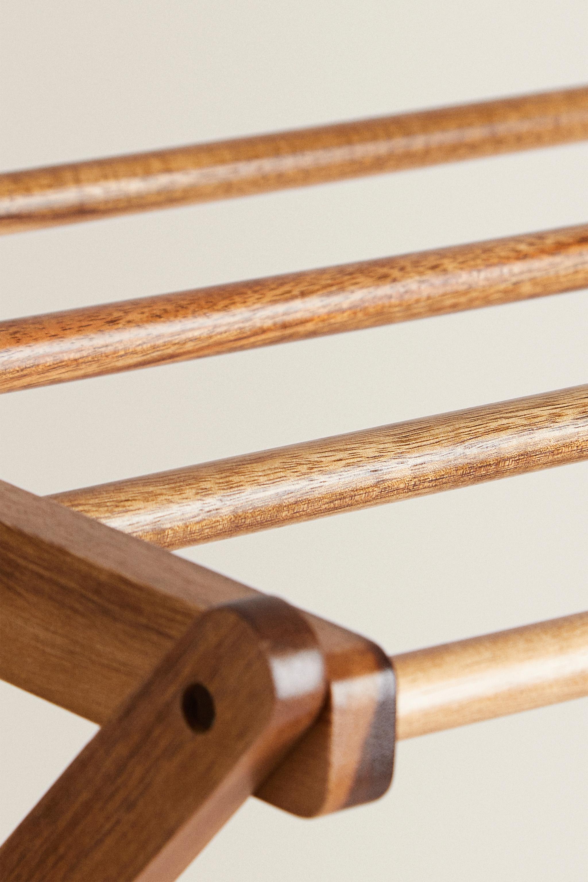 WOODEN VERTICAL FOLDING  CLOTHES HORSE